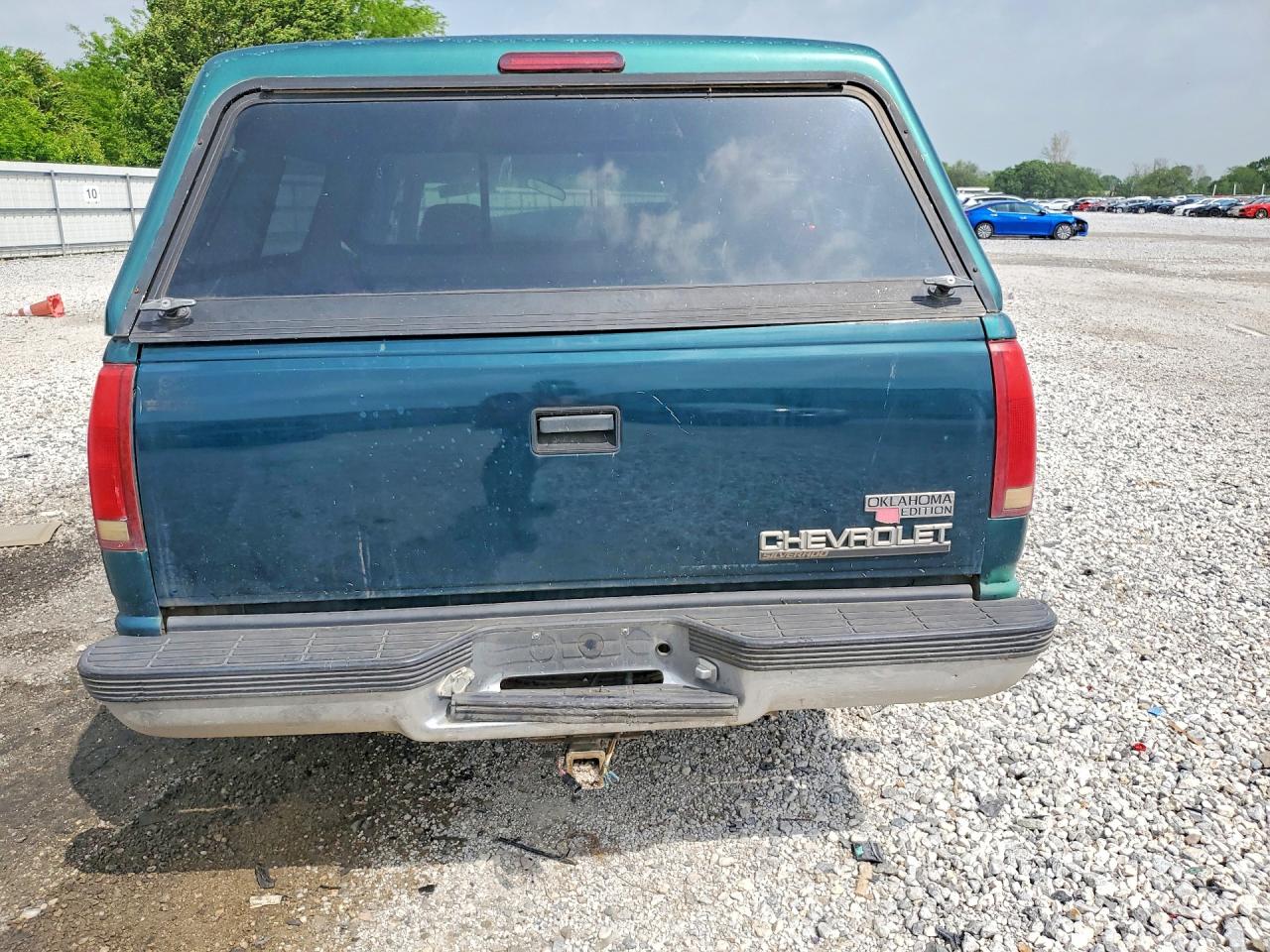 1998 Chevrolet Gmt-400 C1500 Зеленый vin: 2GCEC19R7W1140483