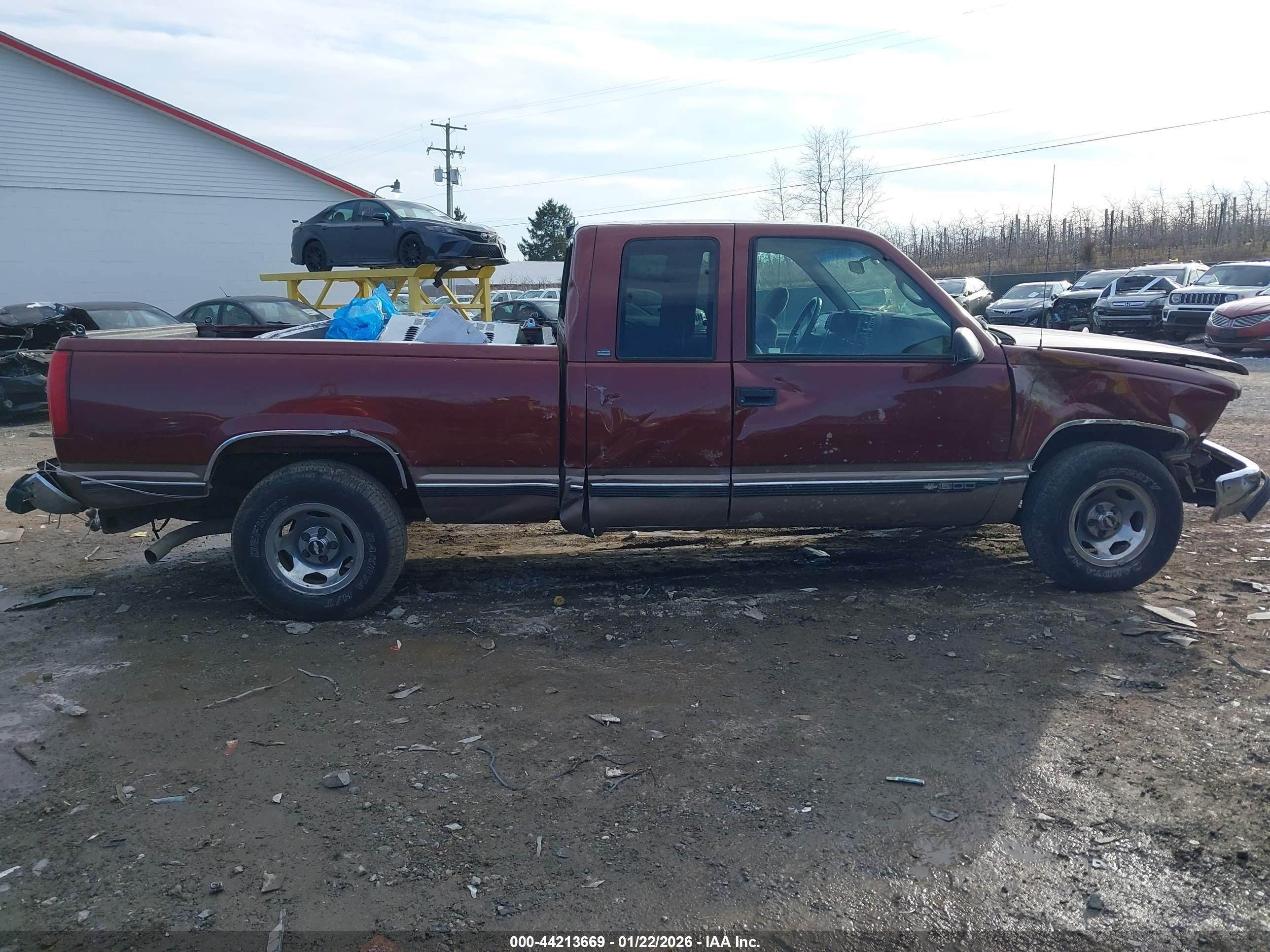 1998 Chevrolet C1500 Fleetside Burgundy vin: 2GCEC19R7W1160362