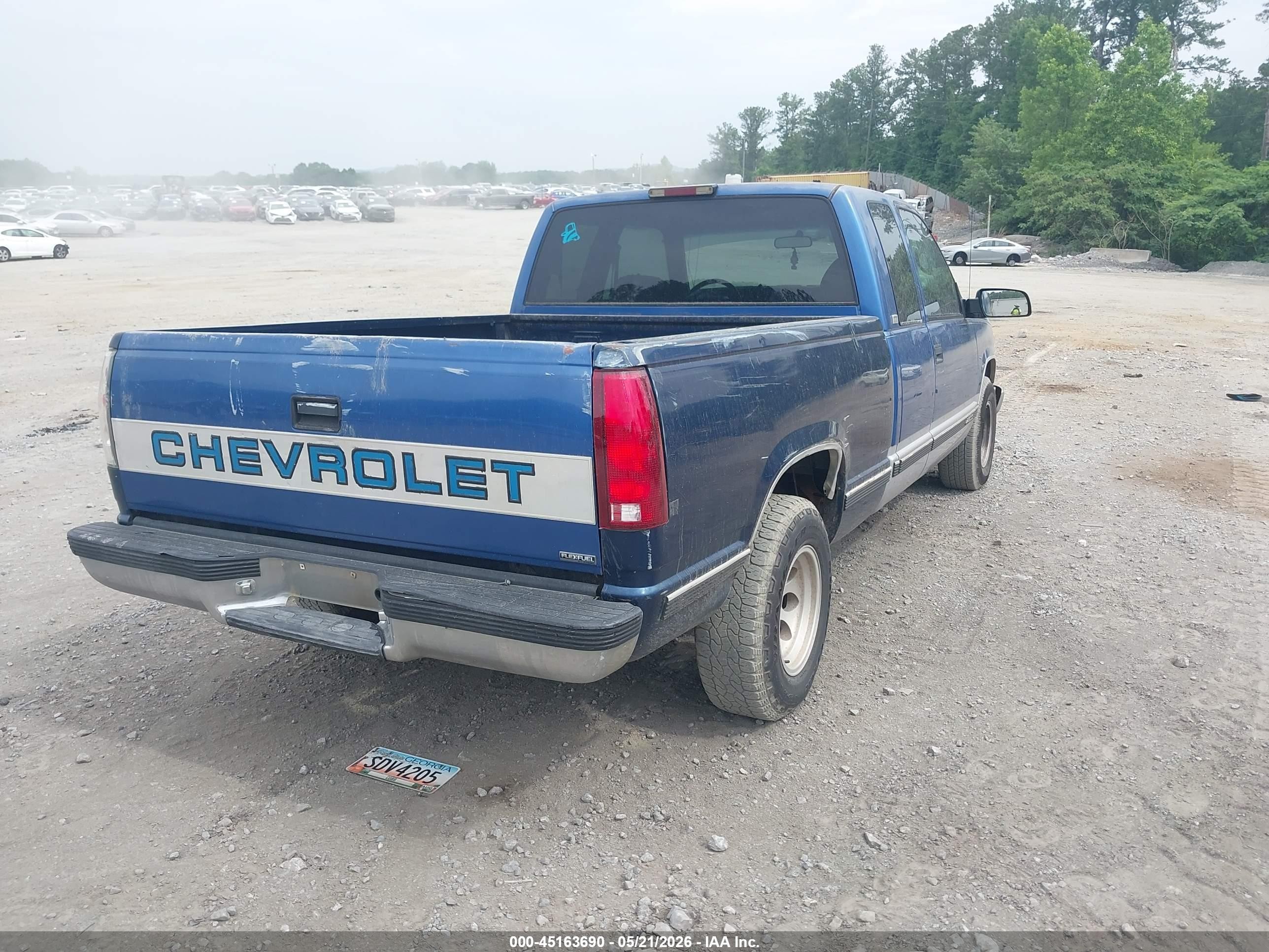 1997 Chevrolet C1500 Fleetside Blue vin: 2GCEC19R8V1128079