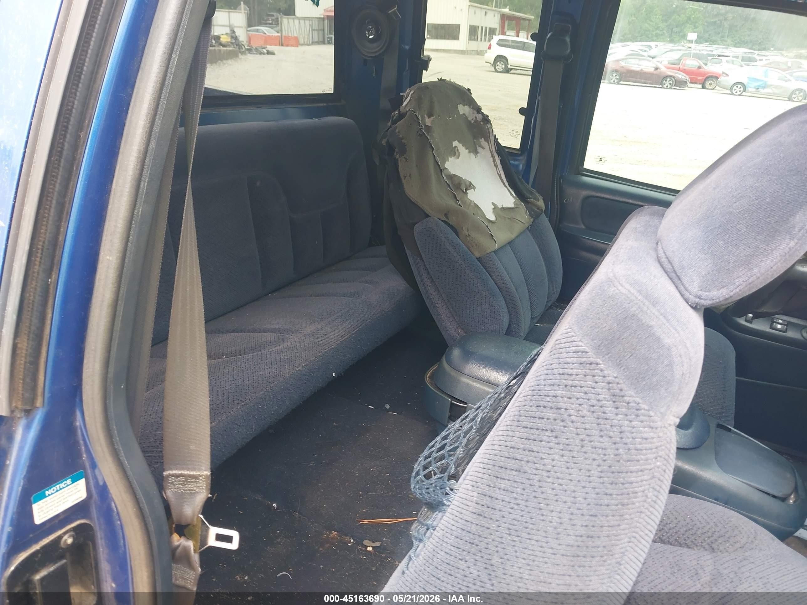 1997 Chevrolet C1500 Fleetside Blue vin: 2GCEC19R8V1128079