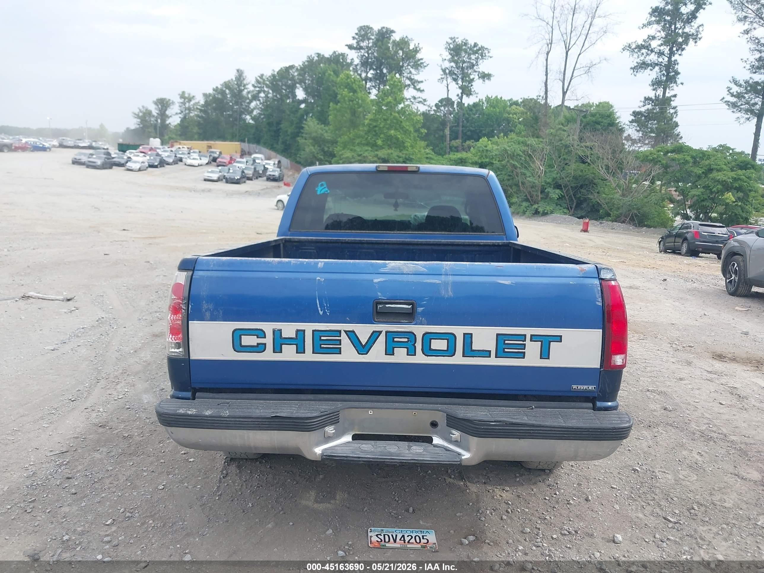 1997 Chevrolet C1500 Fleetside Blue vin: 2GCEC19R8V1128079