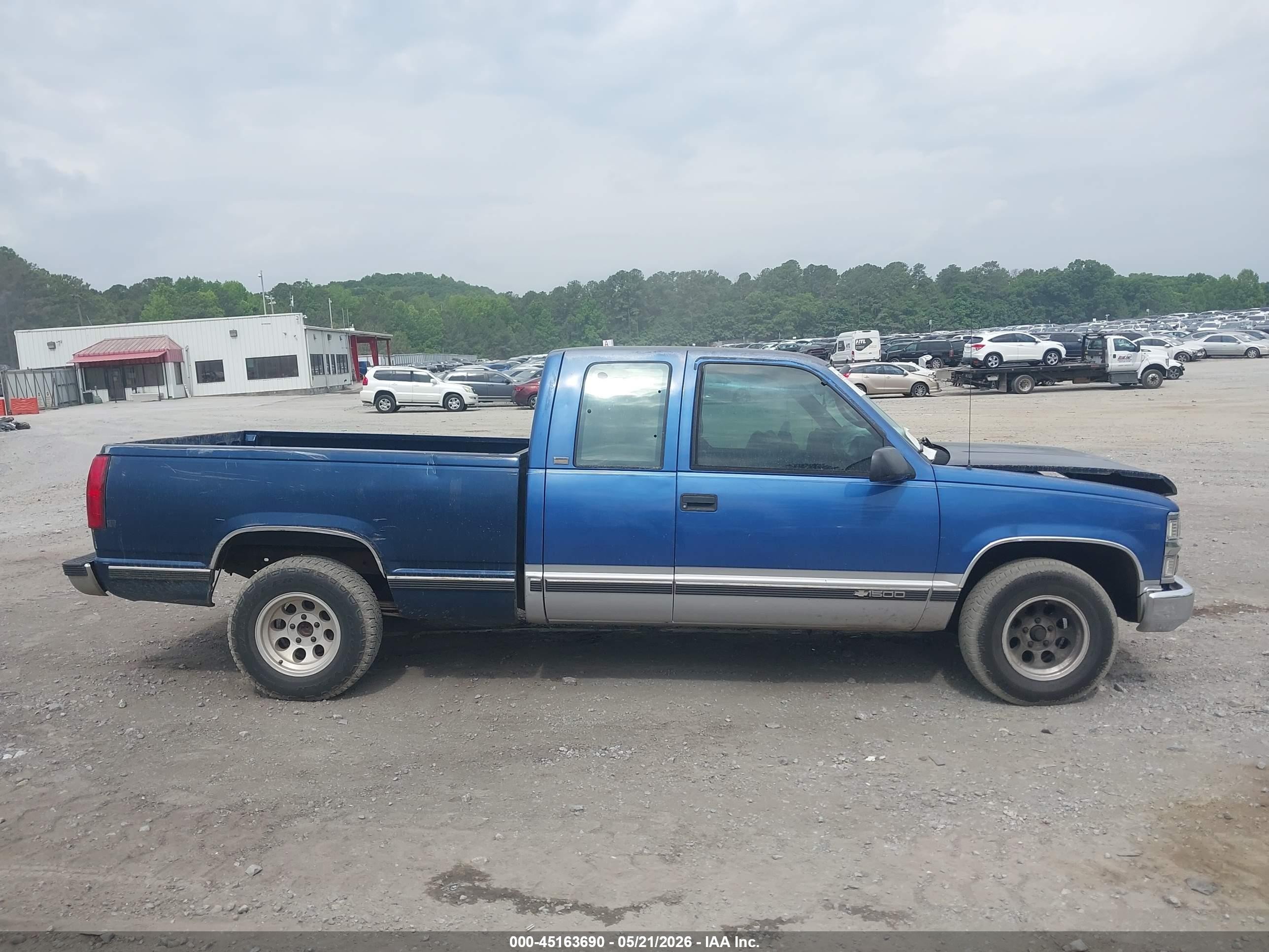 1997 Chevrolet C1500 Fleetside Blue vin: 2GCEC19R8V1128079