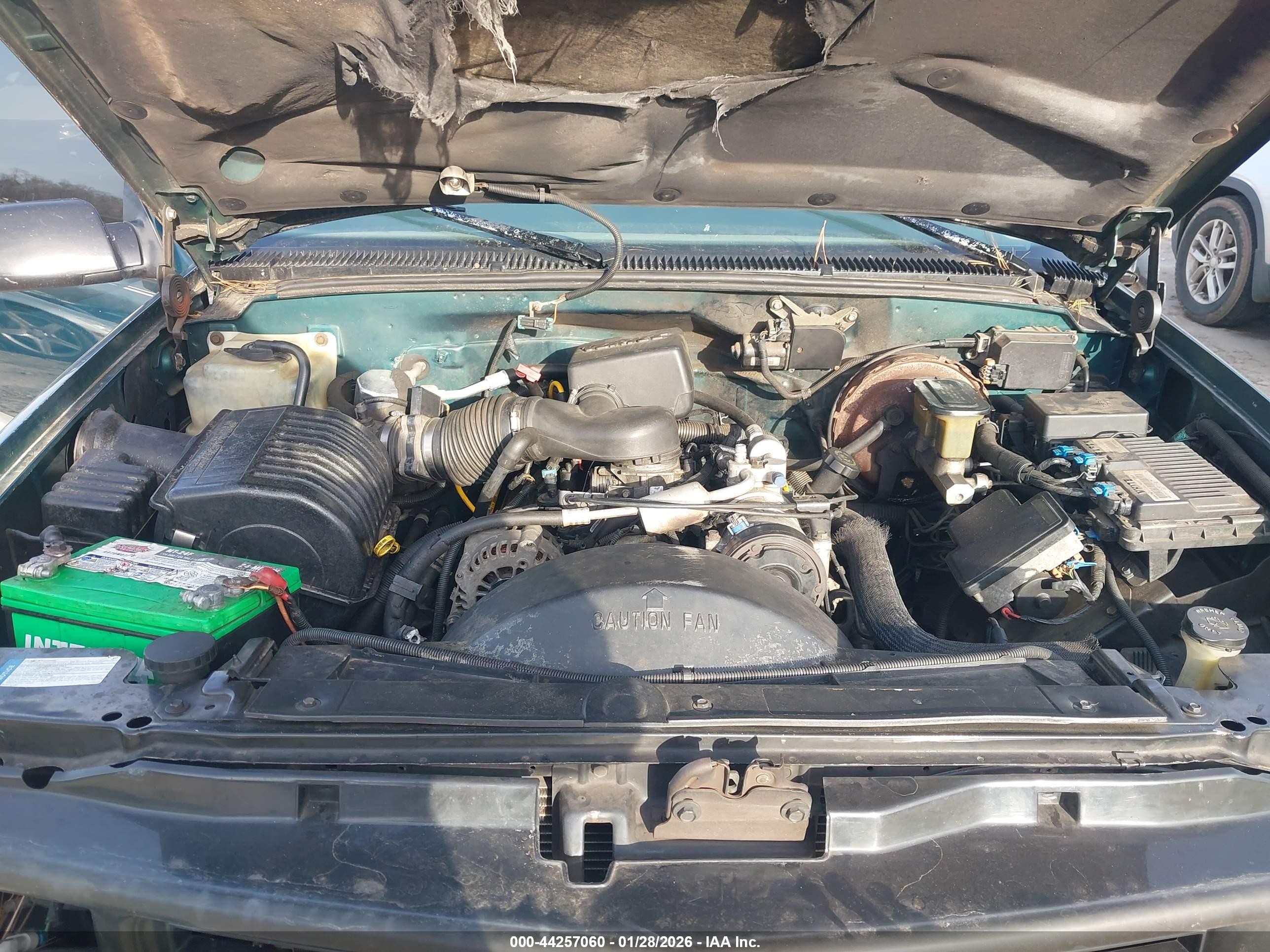 1997 Chevrolet C1500 Fleetside Green vin: 2GCEC19R8V1231356