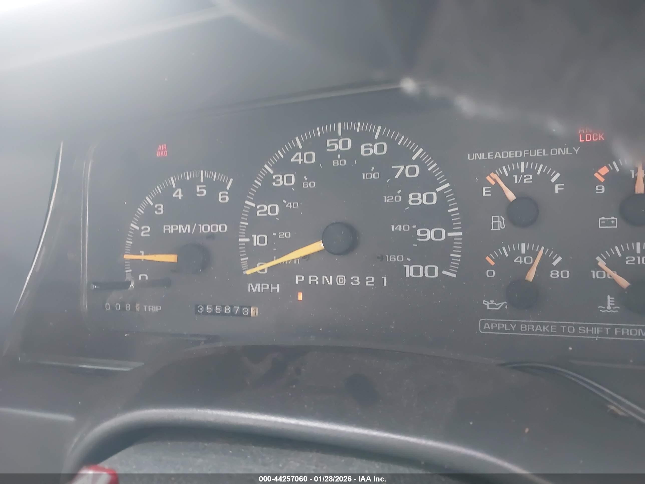 1997 Chevrolet C1500 Fleetside Green vin: 2GCEC19R8V1231356