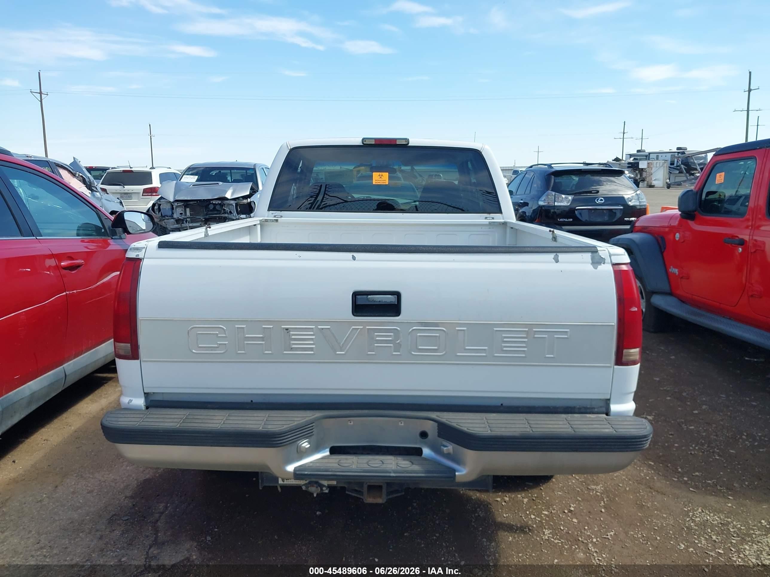 1996 Chevrolet Gmt-400 C1500 Белый vin: 2GCEC19RXT1199720
