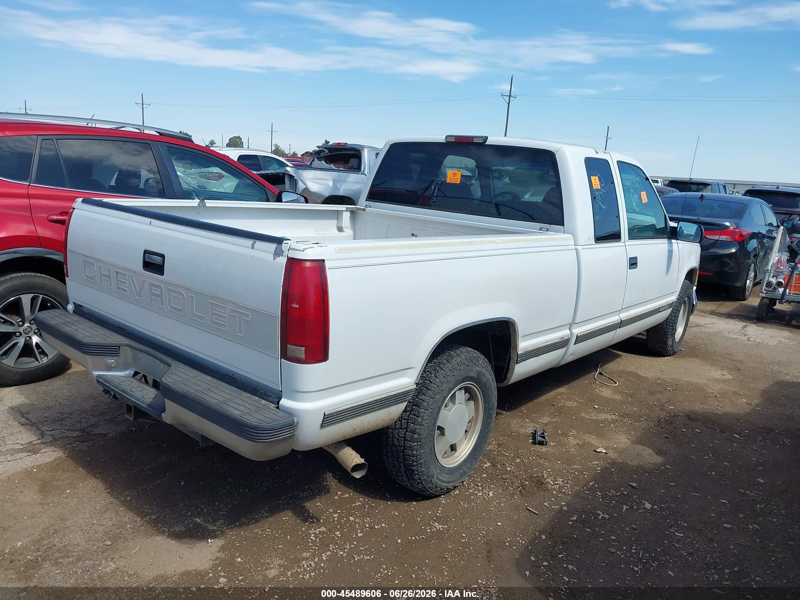 1996 Chevrolet Gmt-400 C1500 Белый vin: 2GCEC19RXT1199720