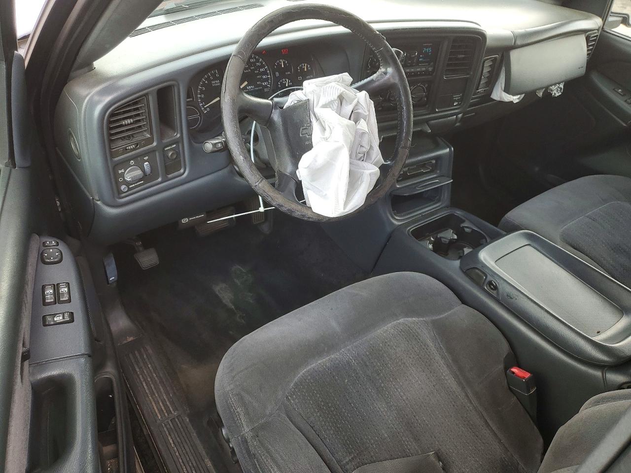 2002 Chevrolet Silverado C1500 Black vin: 2GCEC19T021408778