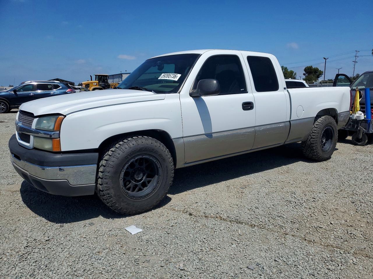 2003 Chevrolet Silverado C1500 Белый vin: 2GCEC19T031169069