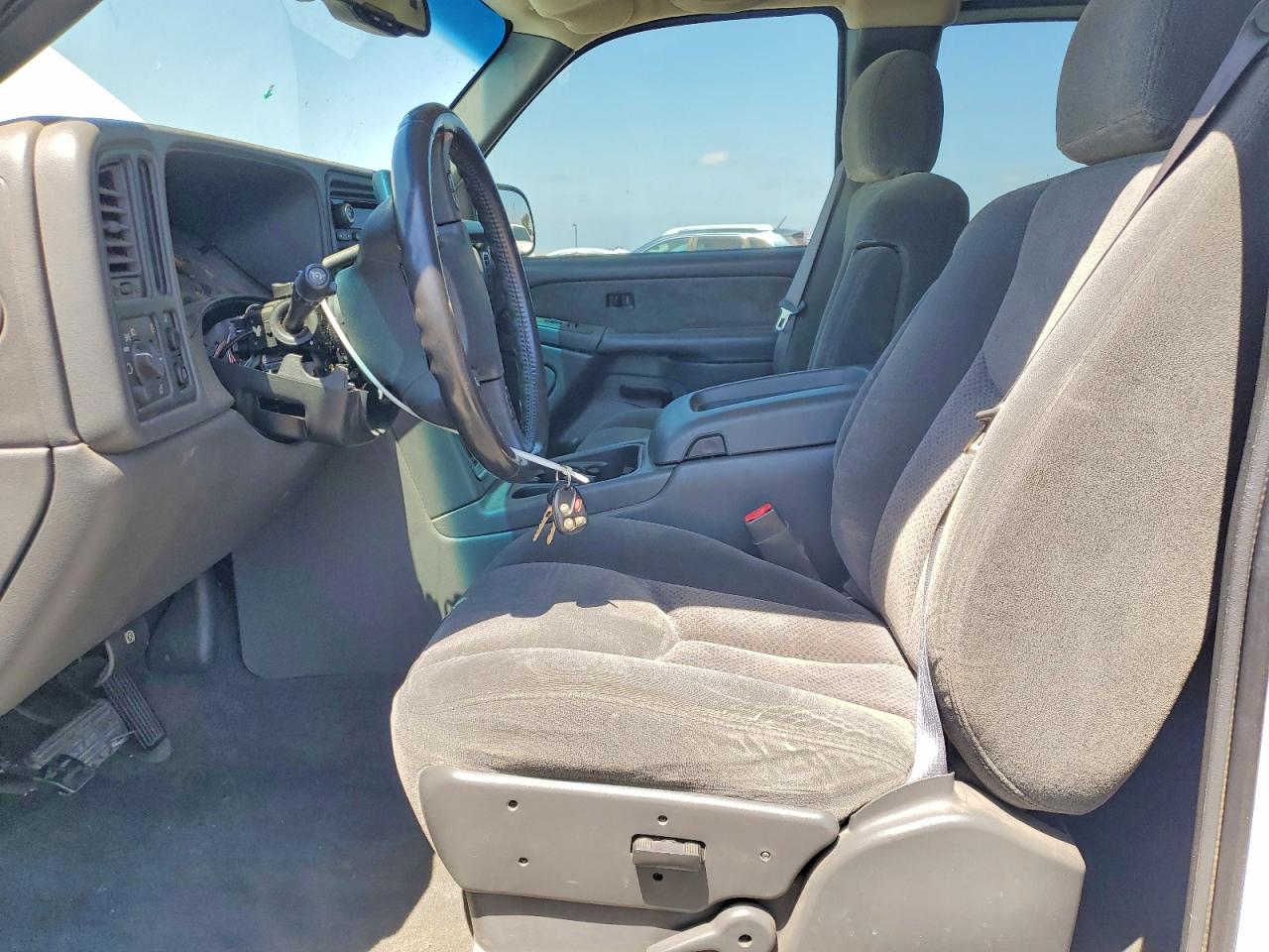 2003 Chevrolet Silverado C1500 Белый vin: 2GCEC19T031169069