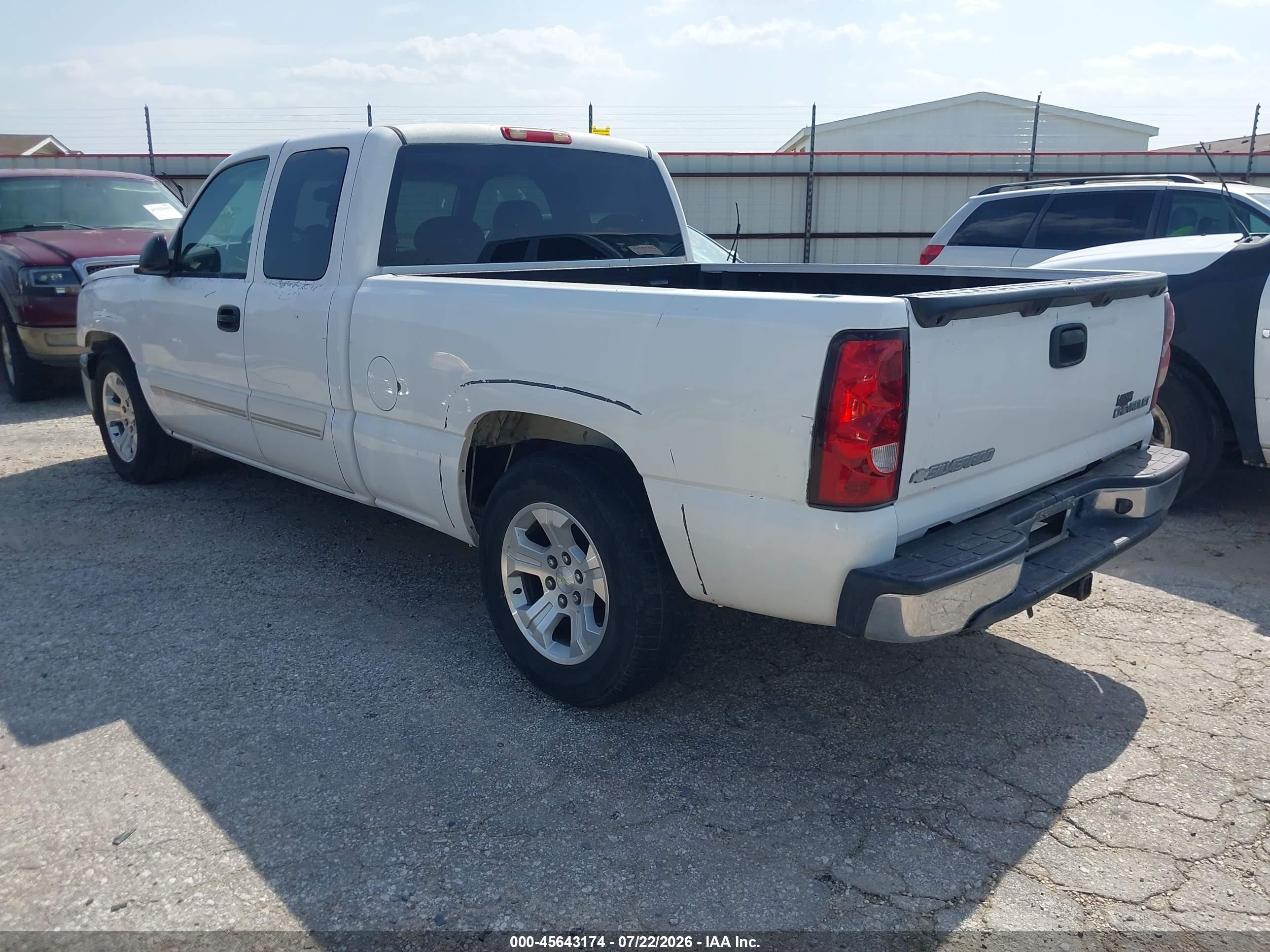2003 Chevrolet Silverado 1500 Ls White vin: 2GCEC19T031369837