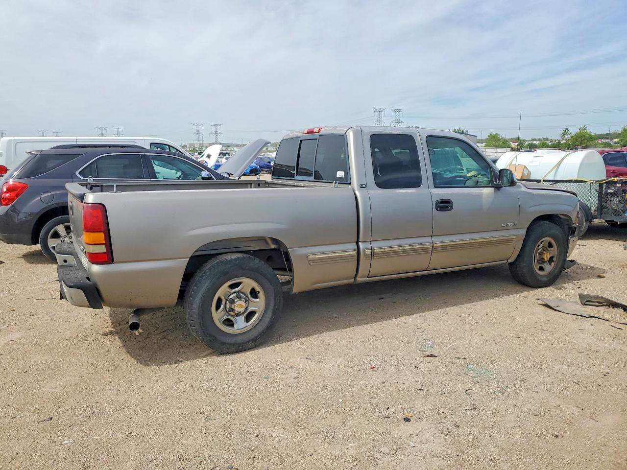 1999 Chevrolet Silverado C1500 Tan vin: 2GCEC19T0X1125952