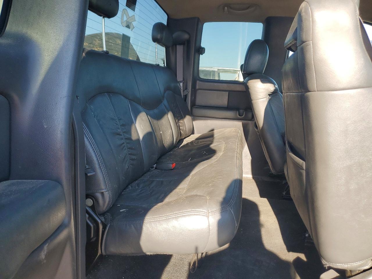 2000 Chevrolet Silverado C1500 Silver vin: 2GCEC19T0Y1198756