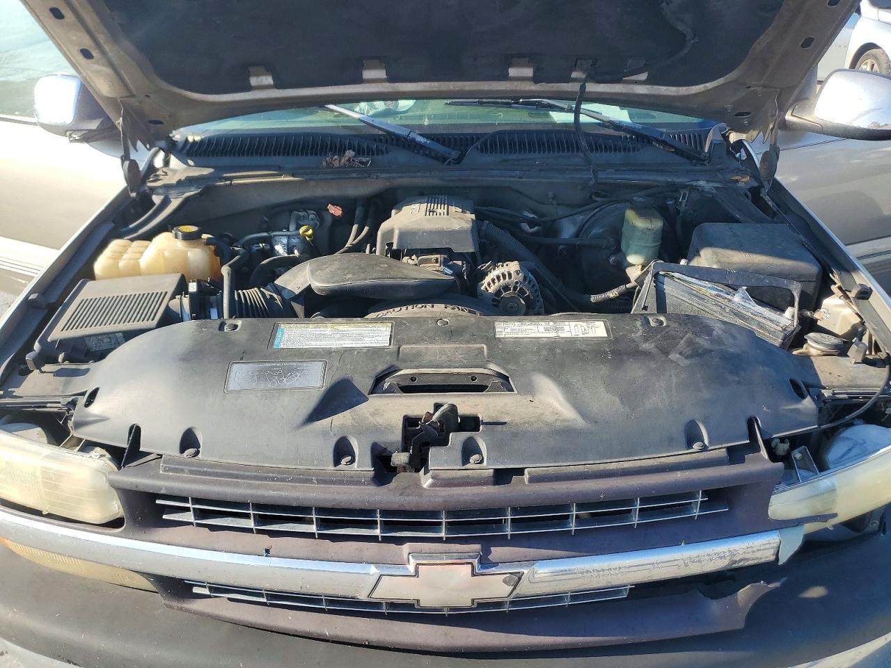 2000 Chevrolet Silverado C1500 Silver vin: 2GCEC19T0Y1198756