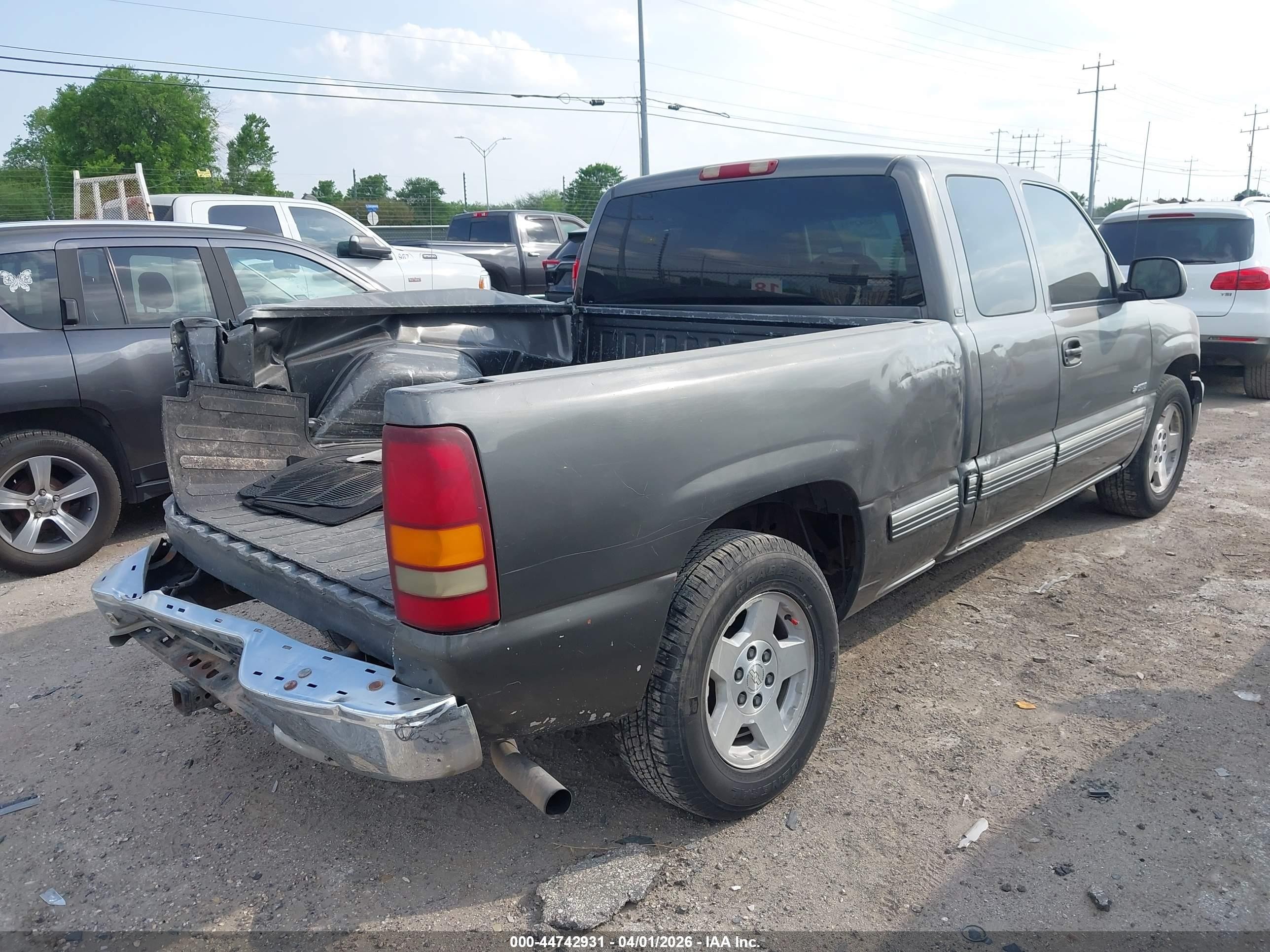 2000 Chevrolet Silverado 1500 Ls Gray vin: 2GCEC19T0Y1320483