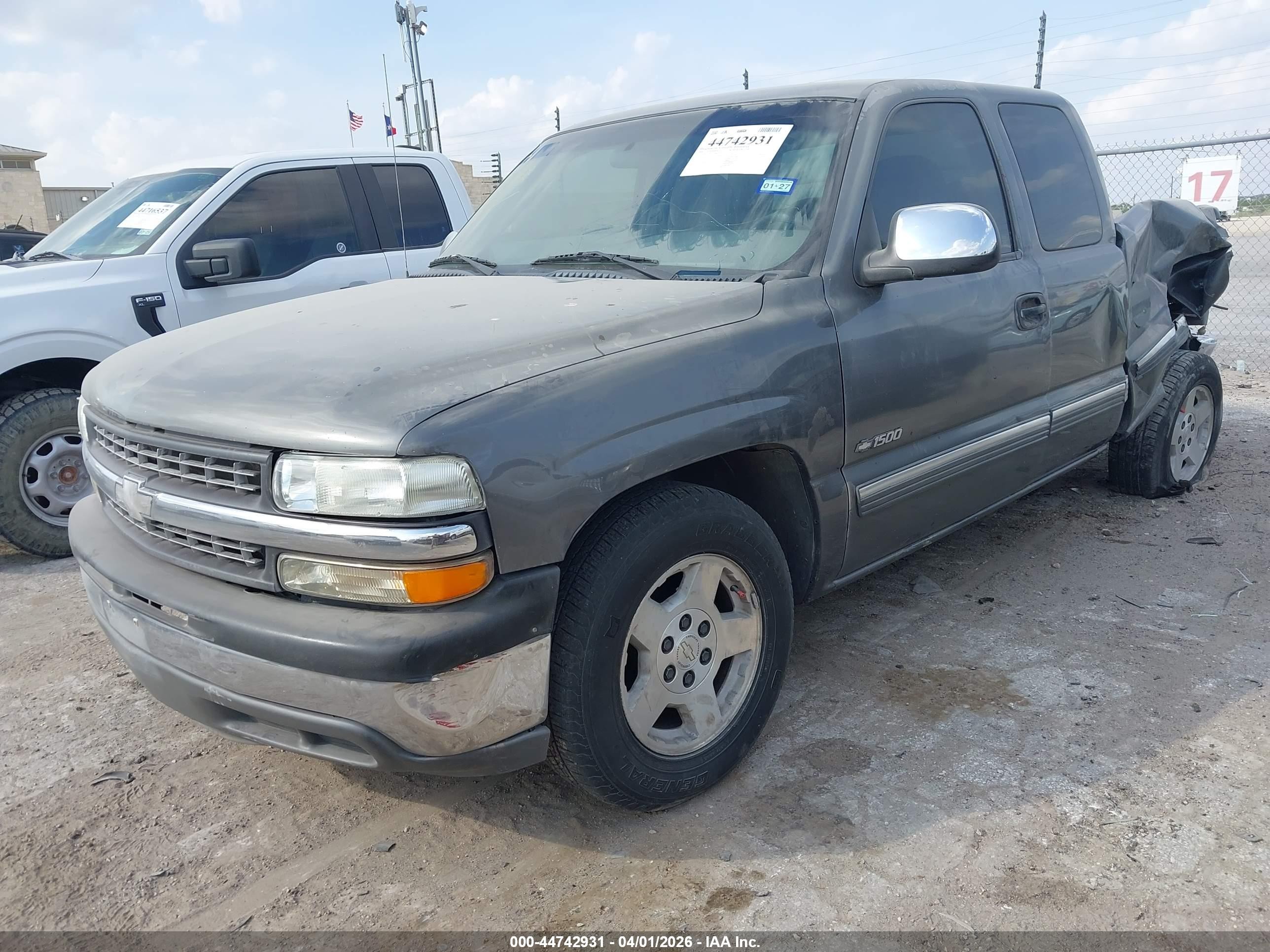 2000 Chevrolet Silverado 1500 Ls Gray vin: 2GCEC19T0Y1320483