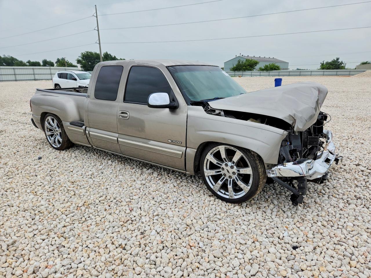 2000 Chevrolet Silverado C1500 Beige vin: 2GCEC19T0Y1375953