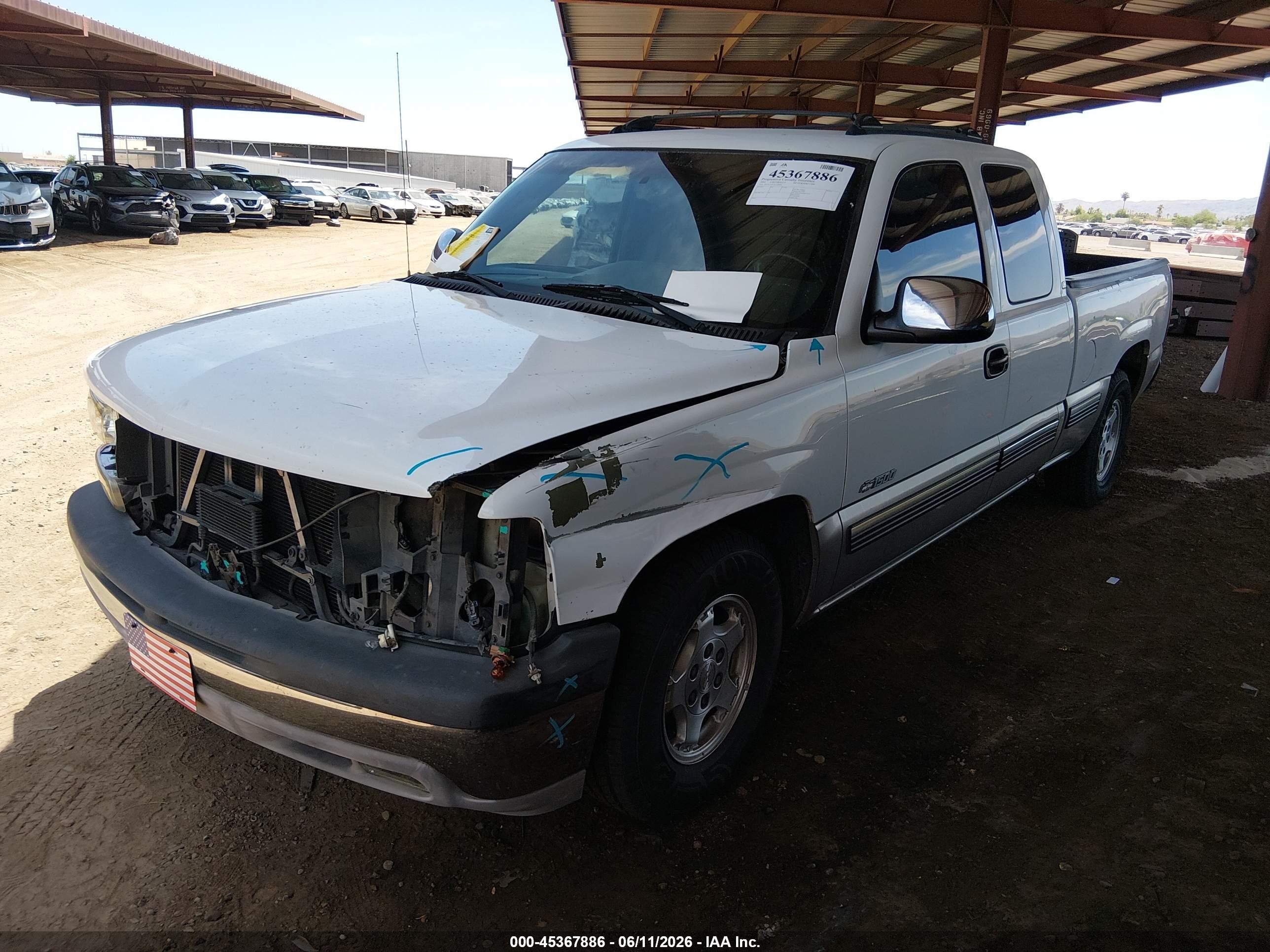 2001 Chevrolet Silverado 1500 Ls White vin: 2GCEC19T111128964
