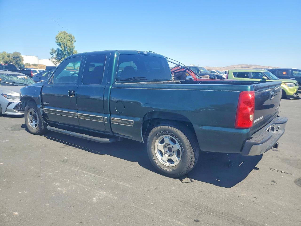 2001 Chevrolet Silverado C1500 Green vin: 2GCEC19T111179476