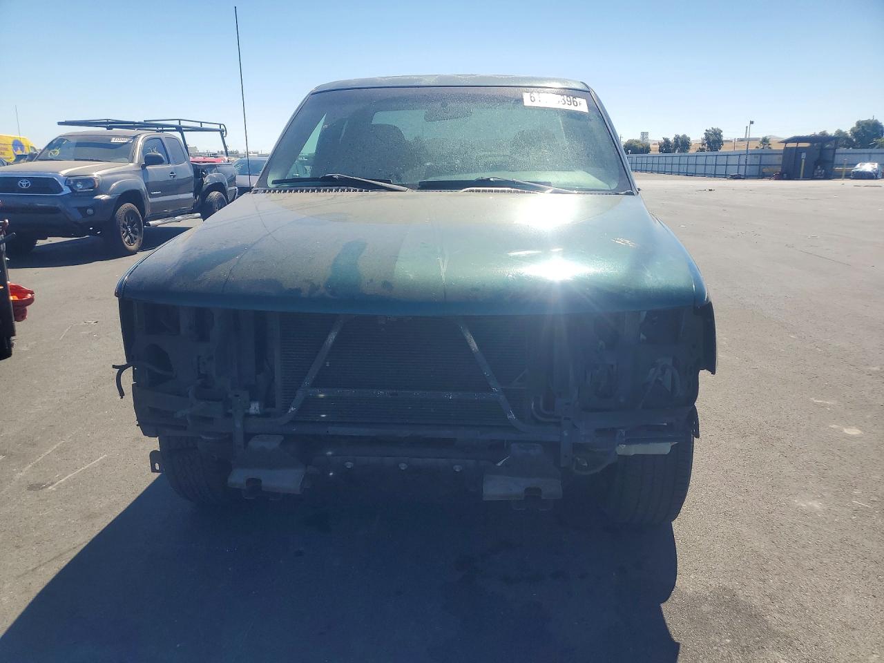 2001 Chevrolet Silverado C1500 Green vin: 2GCEC19T111179476