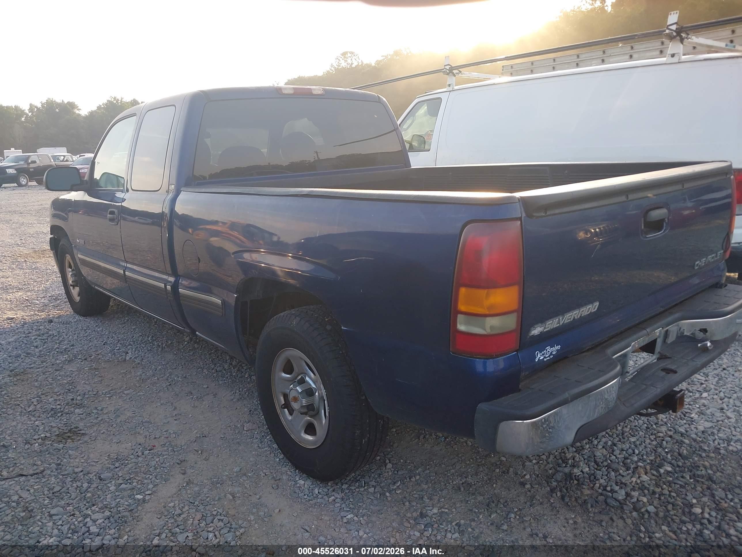 2001 Chevrolet Silverado 1500 Ls Blue vin: 2GCEC19T111252829