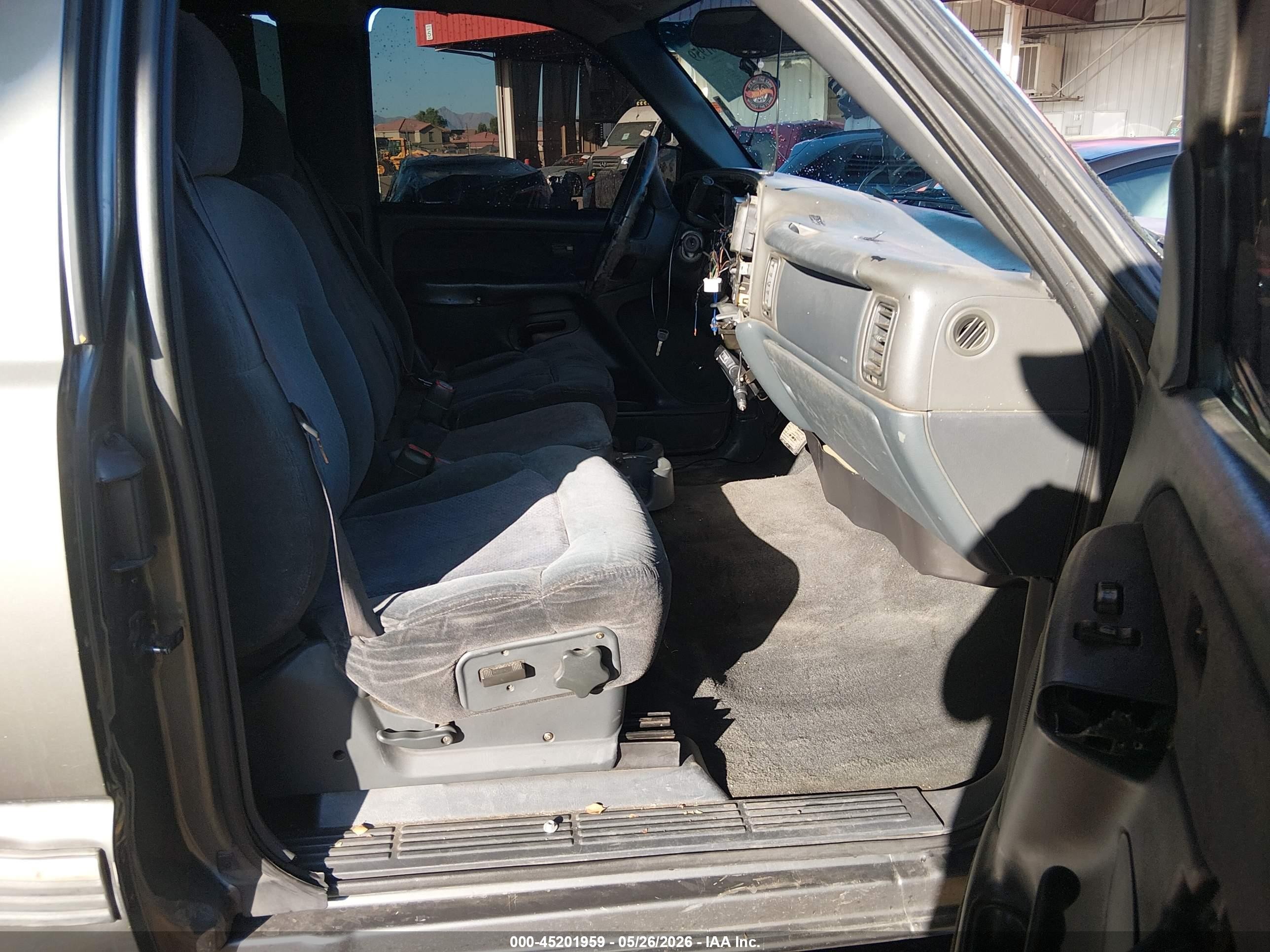 2001 Chevrolet Silverado 1500 Ls Серый vin: 2GCEC19T111305772
