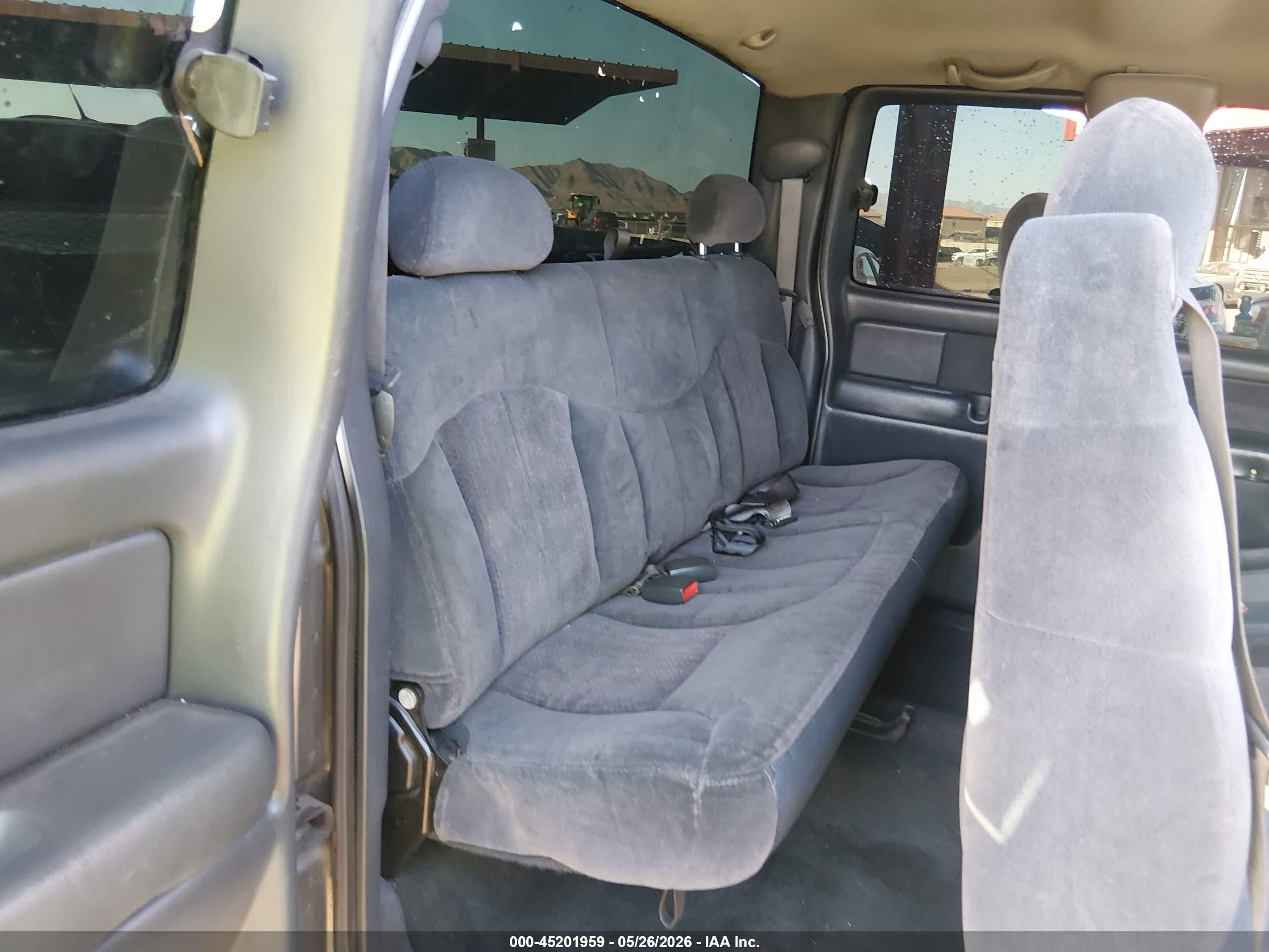 2001 Chevrolet Silverado 1500 Ls Серый vin: 2GCEC19T111305772