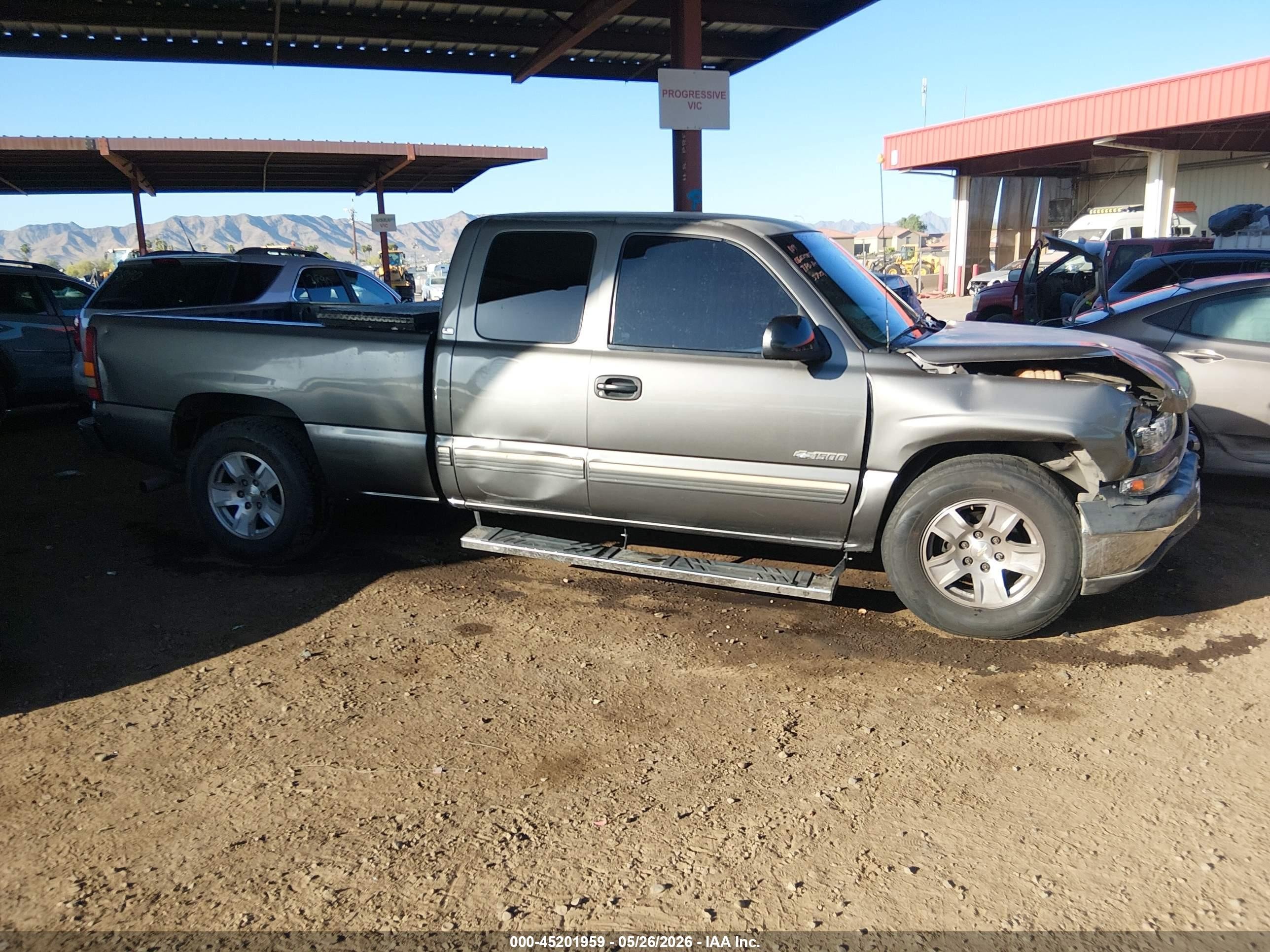 2001 Chevrolet Silverado 1500 Ls Серый vin: 2GCEC19T111305772