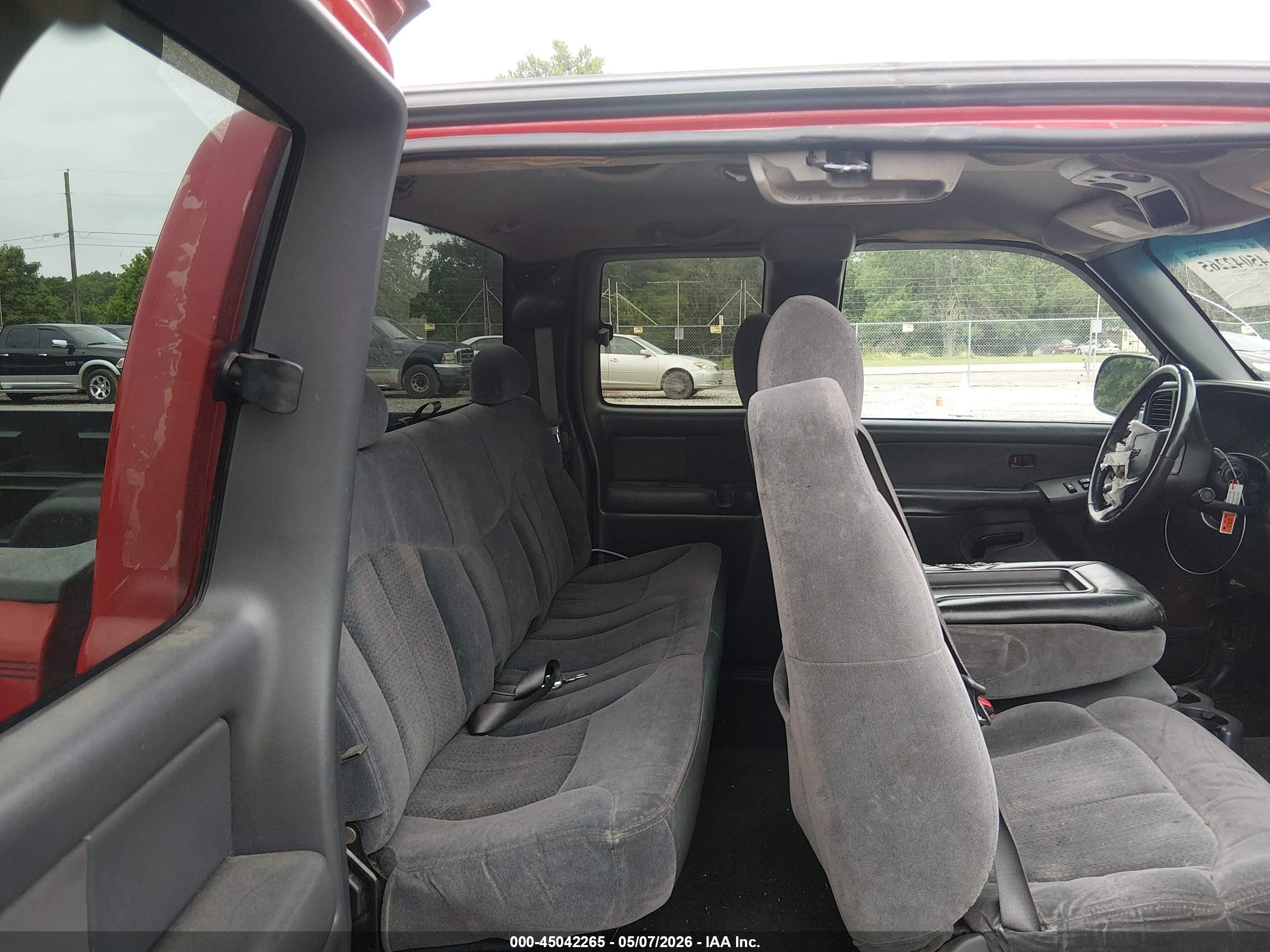 2002 Chevrolet Silverado 1500 Ls Red vin: 2GCEC19T121272256