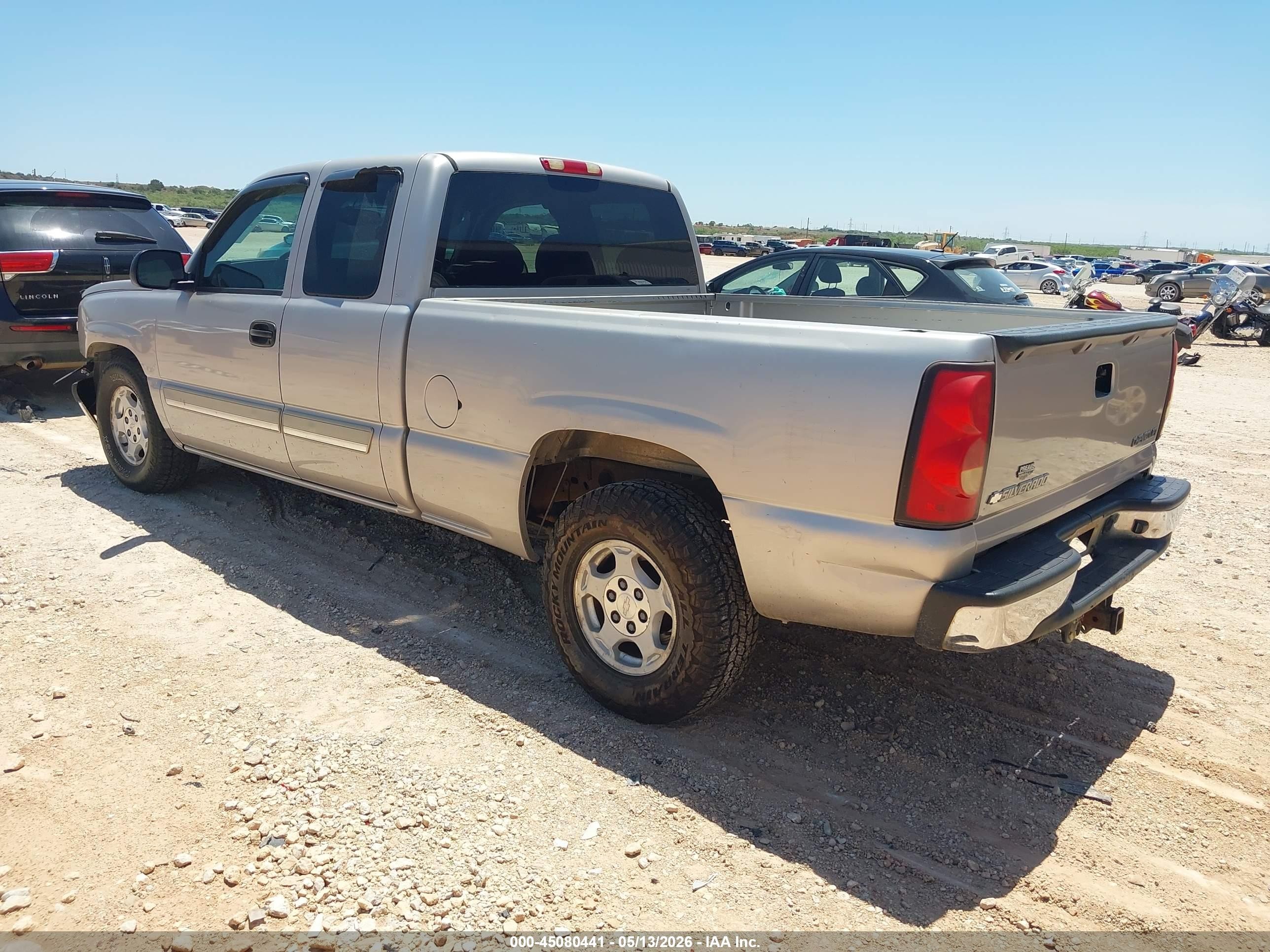 2004 Chevrolet Silverado 1500 Ls Silver vin: 2GCEC19T141280795