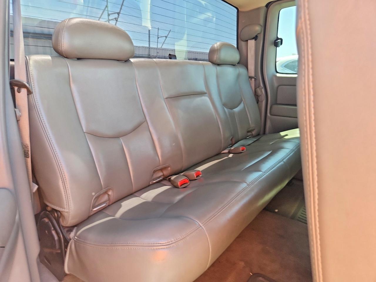2005 Chevrolet Silverado C1500 Charcoal vin: 2GCEC19T151171755