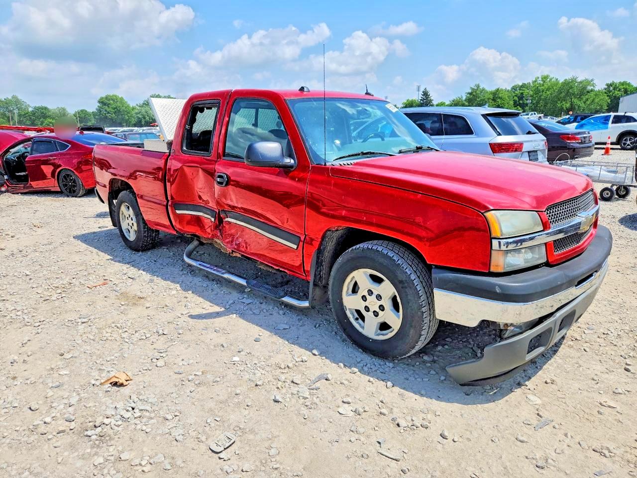 2005 Chevrolet Silverado C1500 Red vin: 2GCEC19T151337661
