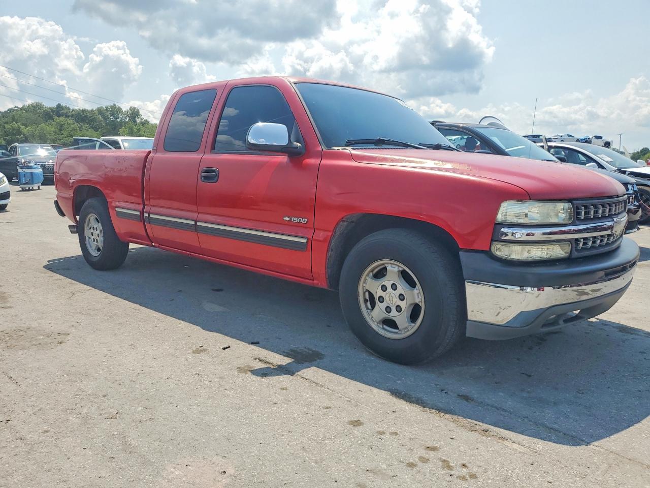 2000 Chevrolet Silverado C1500 Red vin: 2GCEC19T1Y1234504
