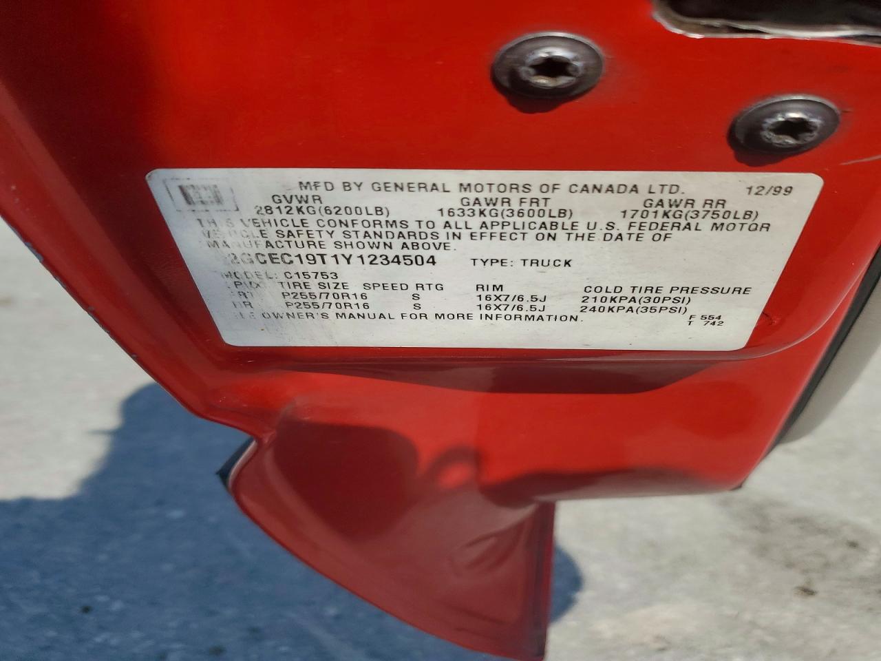 2000 Chevrolet Silverado C1500 Red vin: 2GCEC19T1Y1234504