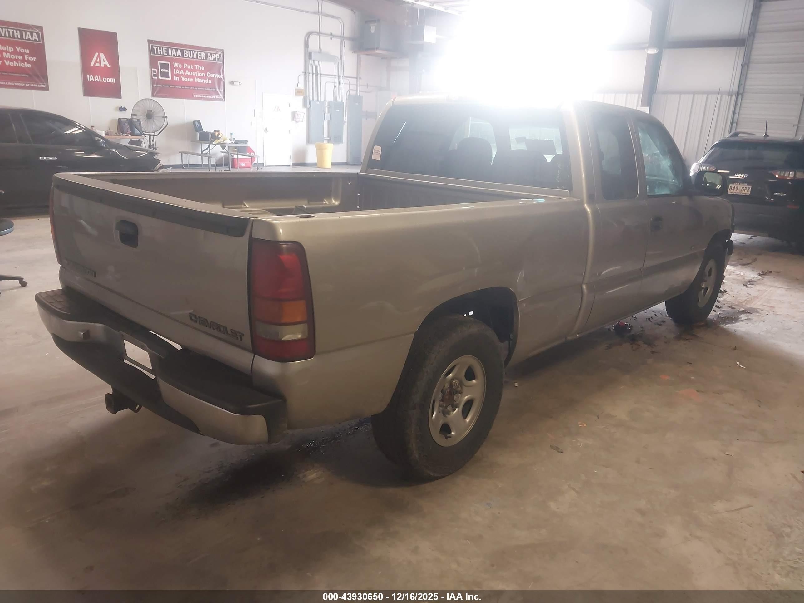 2001 Chevrolet Silverado 1500 Ls Коричневый vin: 2GCEC19T211337176