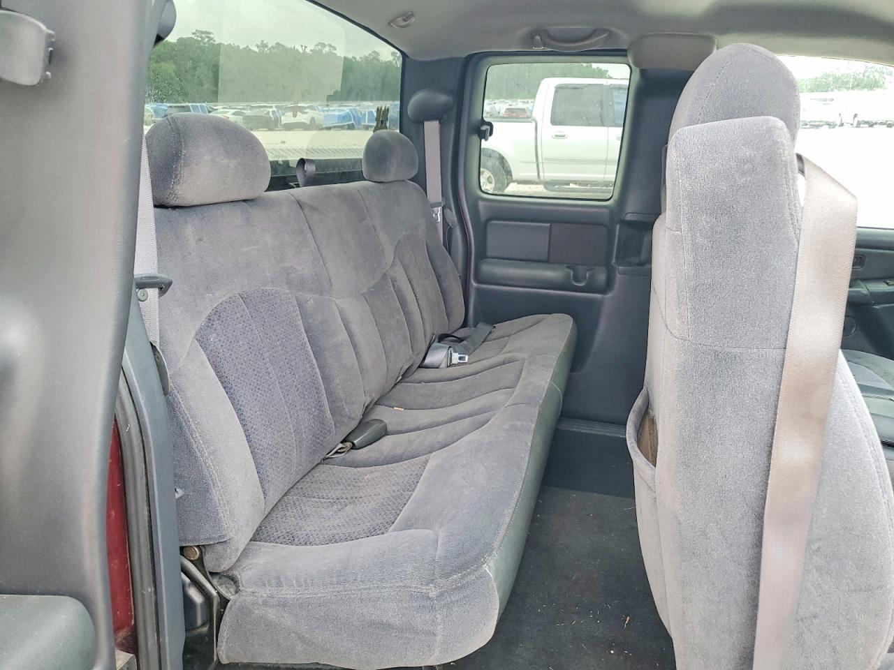 2002 Chevrolet Silverado C1500 Темно-бордовый vin: 2GCEC19T221116114