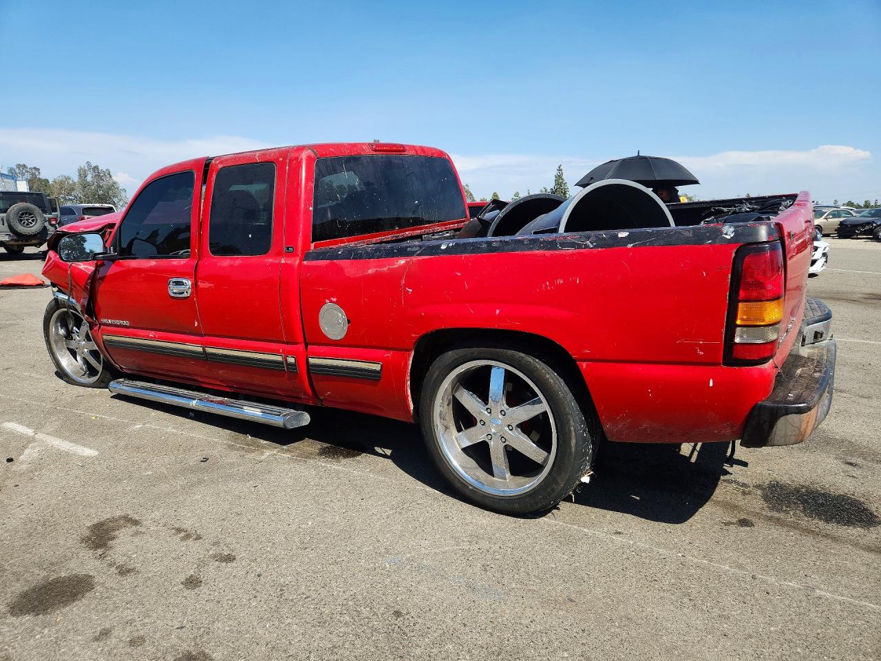 2002 Chevrolet Silverado C1500 Red vin: 2GCEC19T221215600