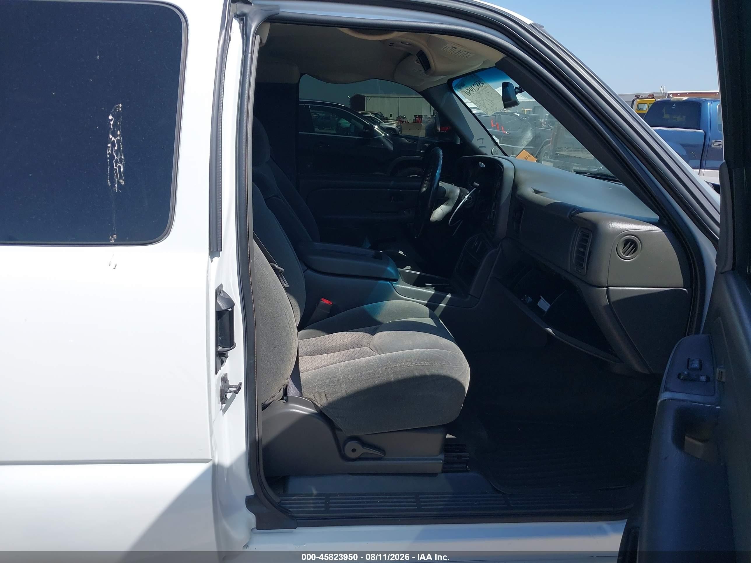 2003 Chevrolet Silverado 1500 Ls White vin: 2GCEC19T231186441