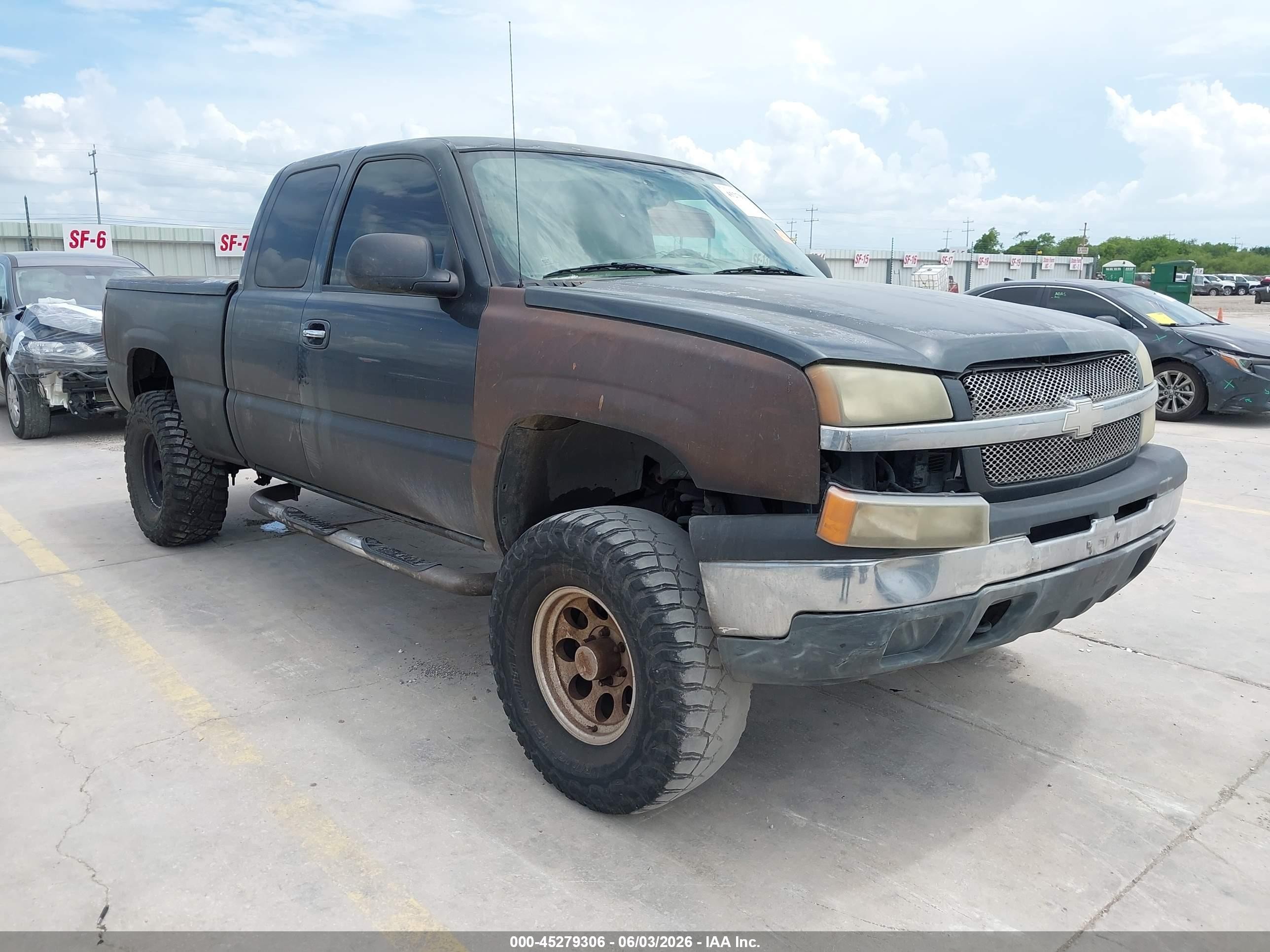 2004 Chevrolet Silverado 1500 Ls Gray vin: 2GCEC19T241239625