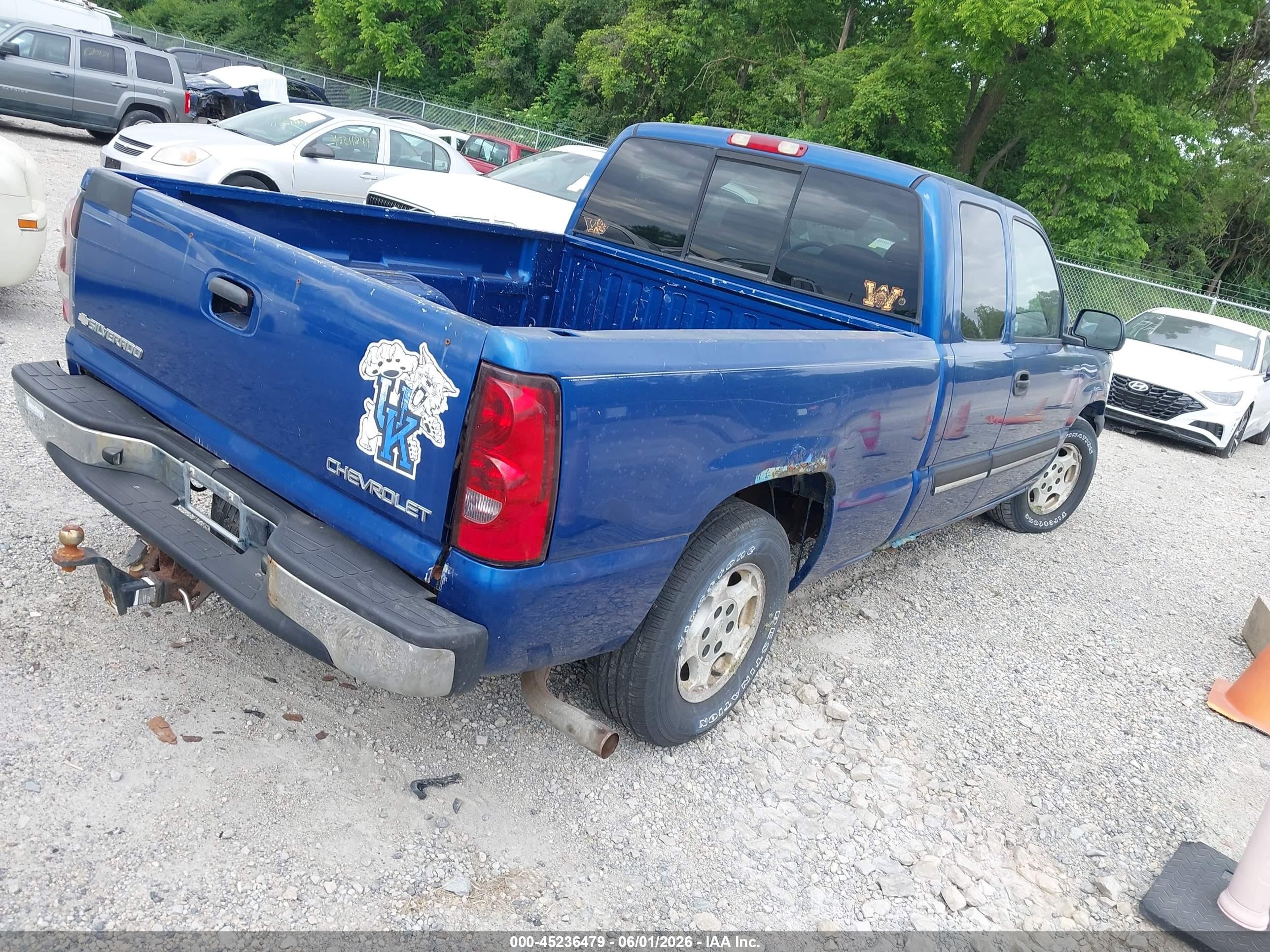 2004 Chevrolet Silverado 1500 Ls Blue vin: 2GCEC19T241335190