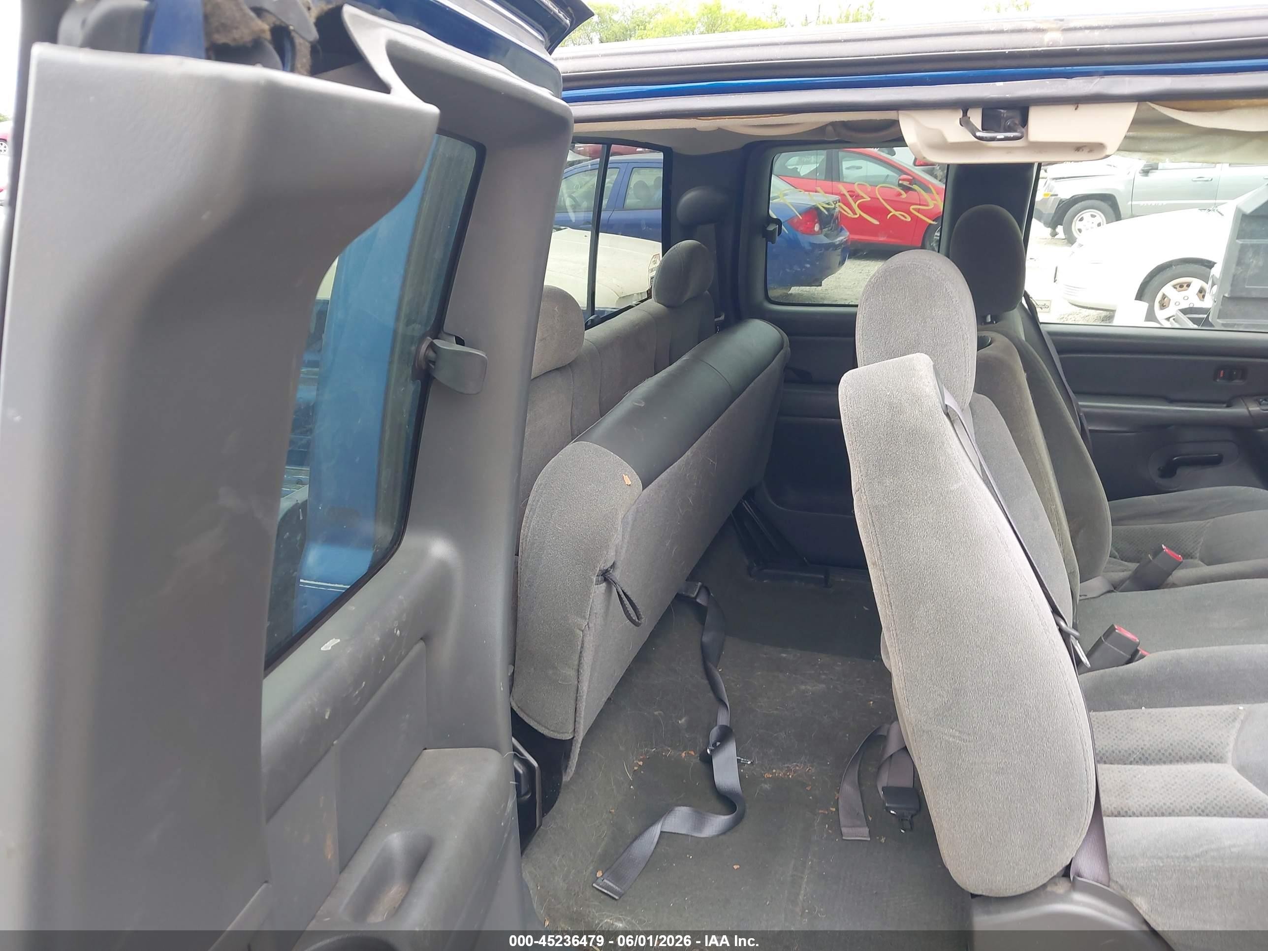 2004 Chevrolet Silverado 1500 Ls Blue vin: 2GCEC19T241335190