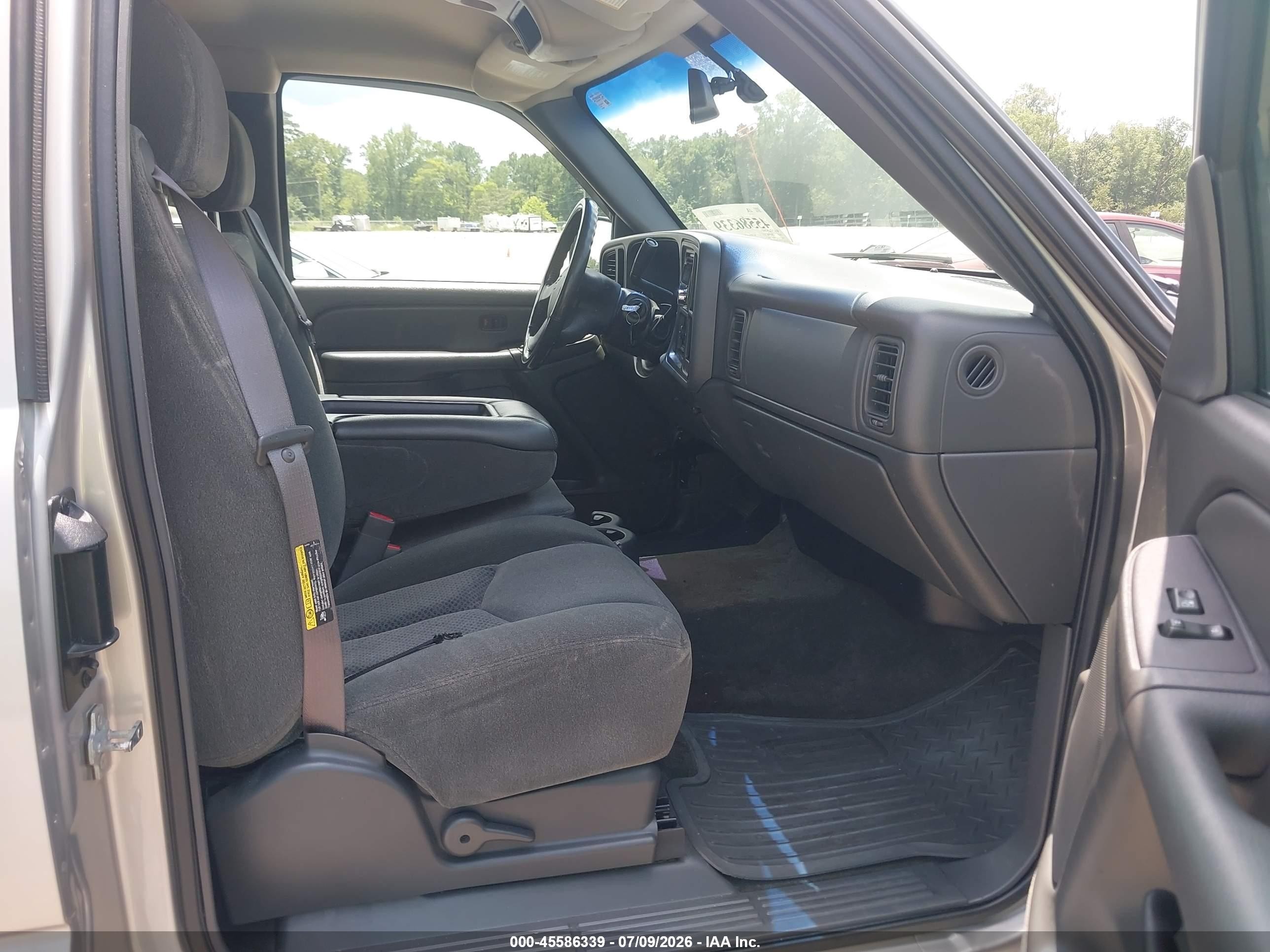 2005 Chevrolet Silverado 1500 Ls Silver vin: 2GCEC19T251139817