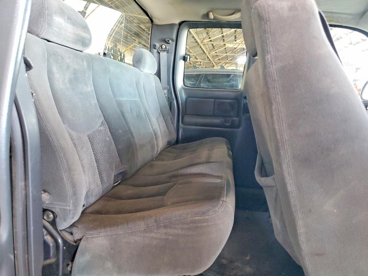 2005 Chevrolet Silverado C1500 Black vin: 2GCEC19T251157539