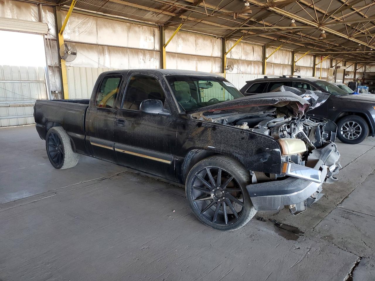 2005 Chevrolet Silverado C1500 Black vin: 2GCEC19T251157539