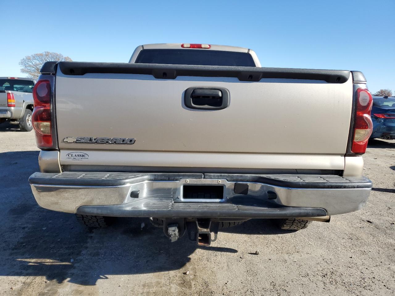 2006 Chevrolet Silverado C1500 Silver vin: 2GCEC19T261158725