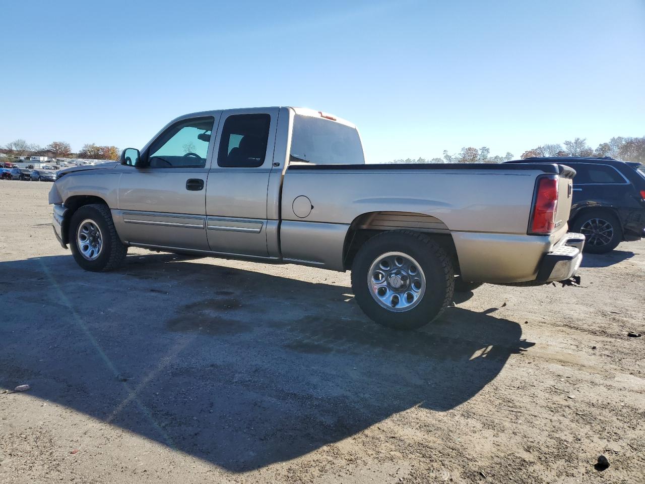 2006 Chevrolet Silverado C1500 Silver vin: 2GCEC19T261158725