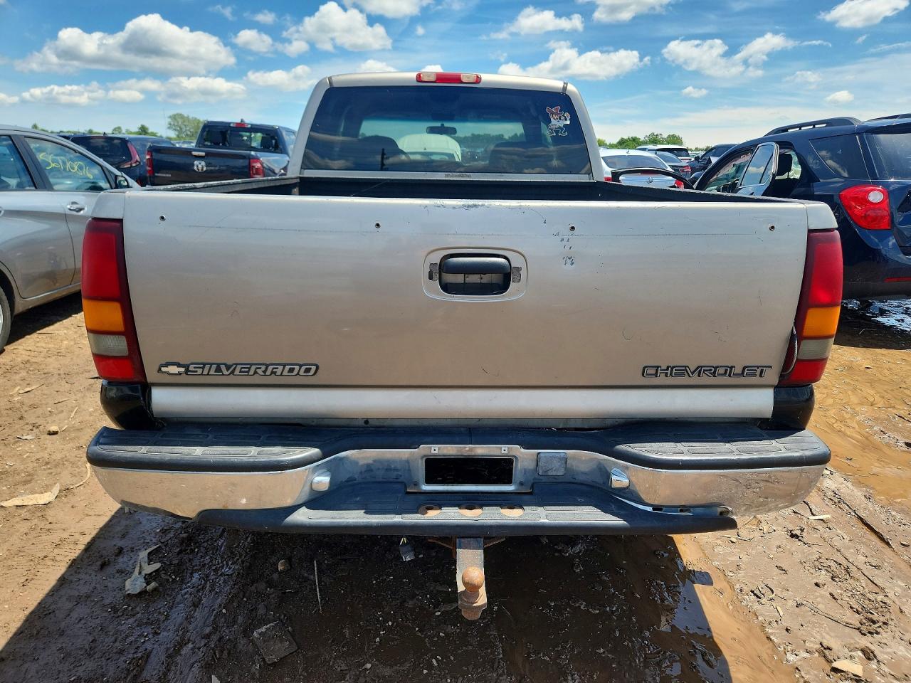 1999 Chevrolet Silverado C1500 Tan vin: 2GCEC19T2X1251312