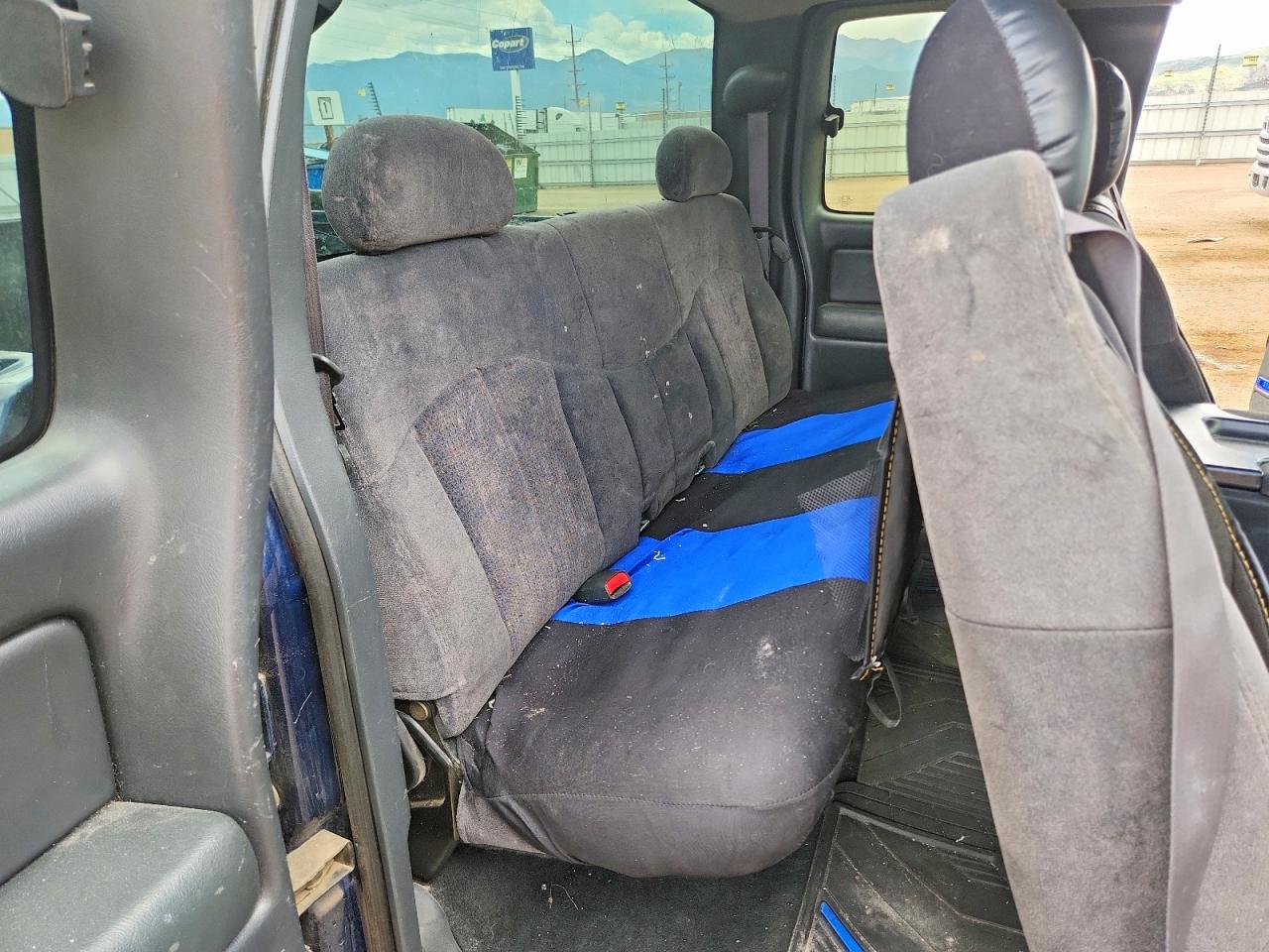 2001 Chevrolet Silverado C1500 Blue vin: 2GCEC19T311186851