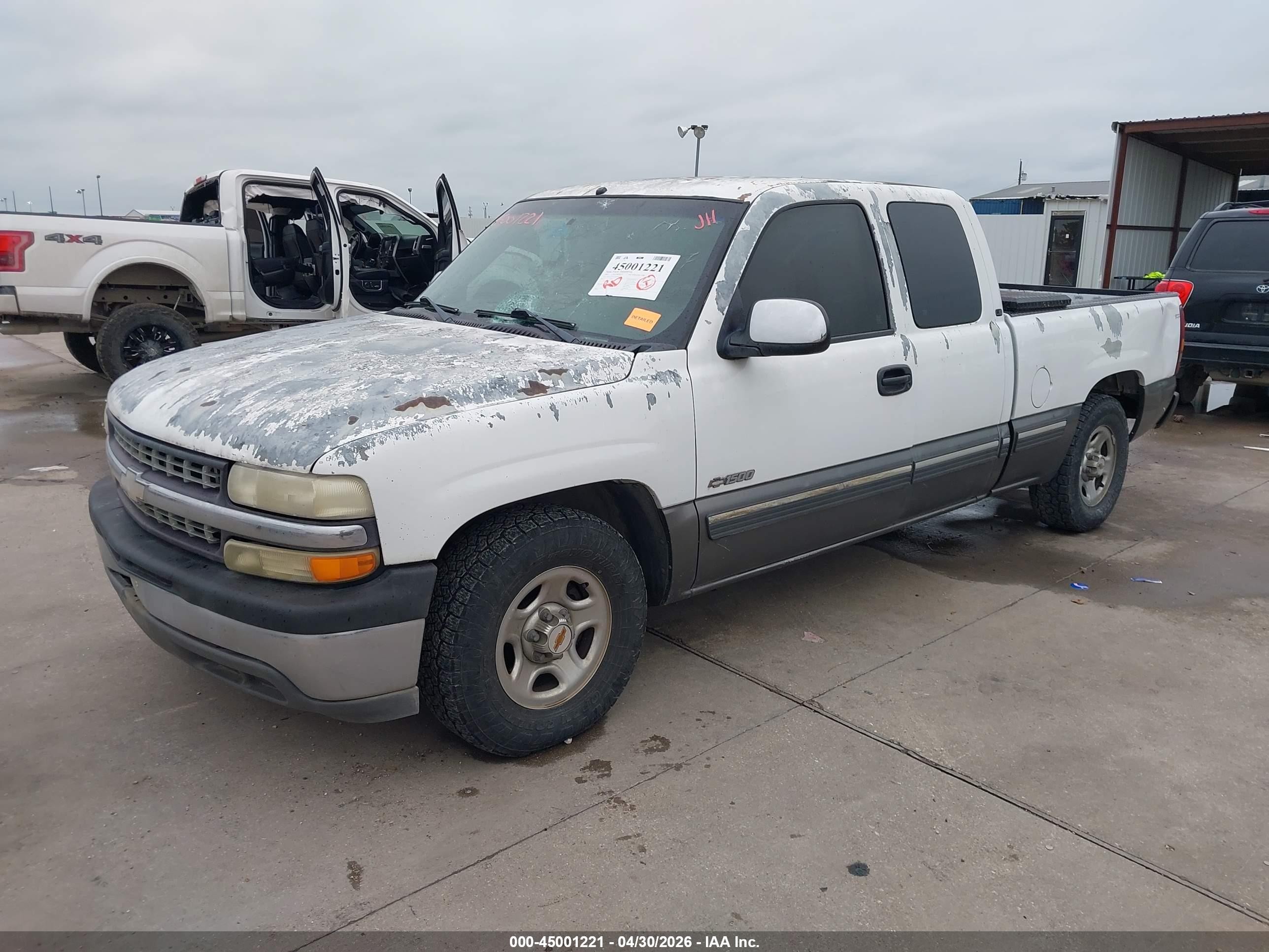 2001 Chevrolet Silverado 1500 Ls White vin: 2GCEC19T311355606