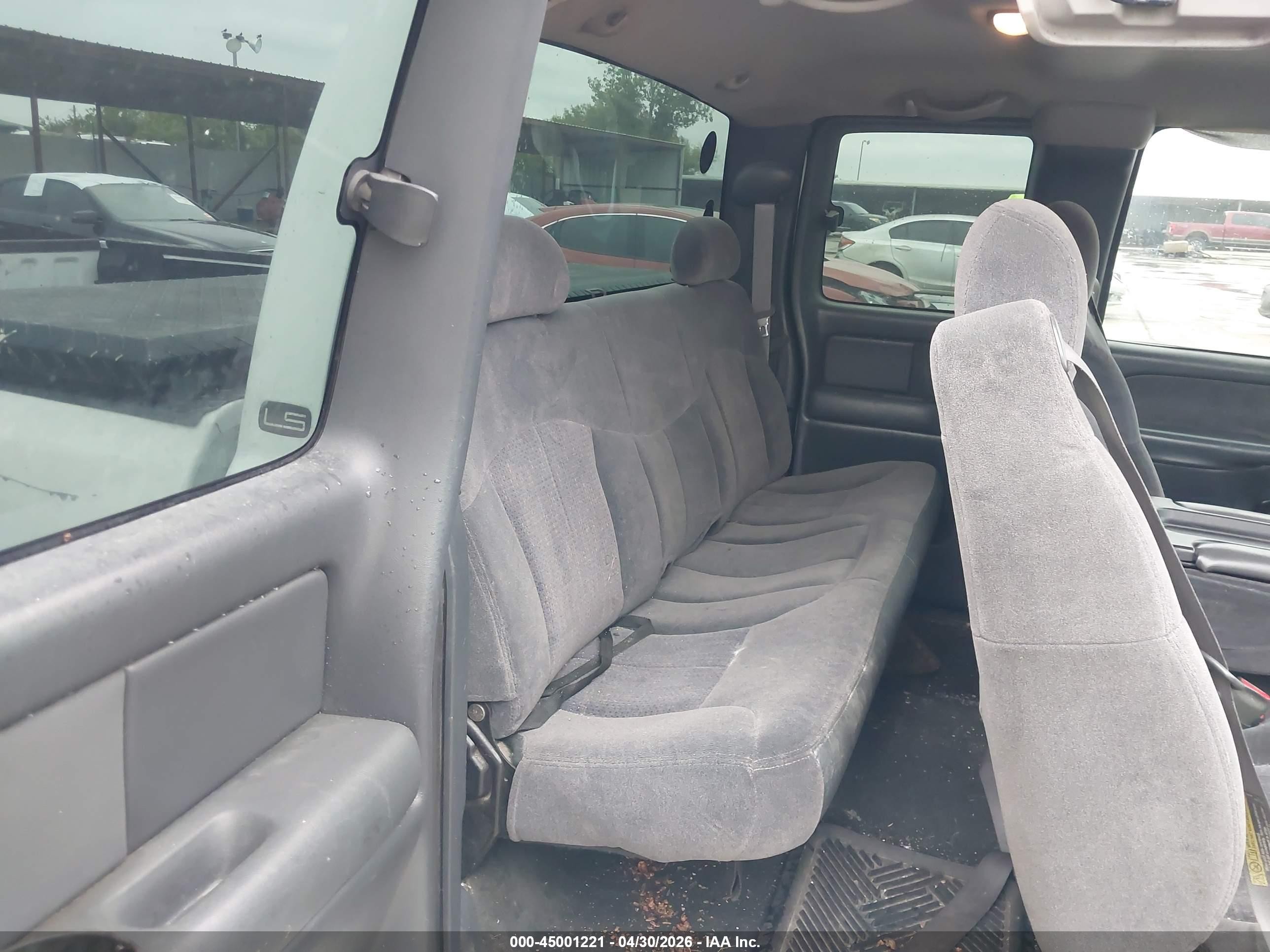 2001 Chevrolet Silverado 1500 Ls White vin: 2GCEC19T311355606