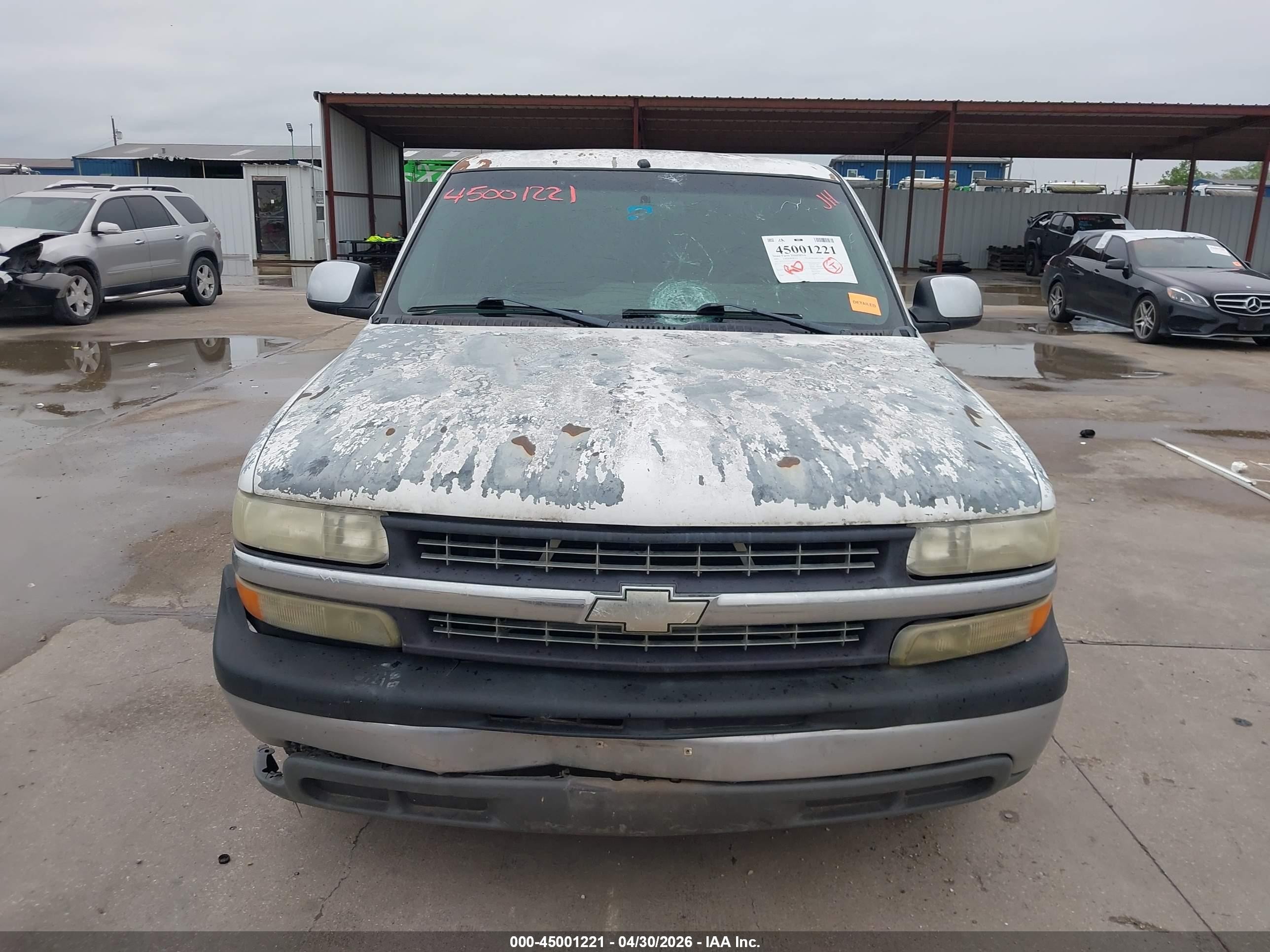 2001 Chevrolet Silverado 1500 Ls White vin: 2GCEC19T311355606
